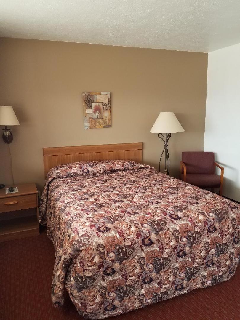 Raine Motel photo 8