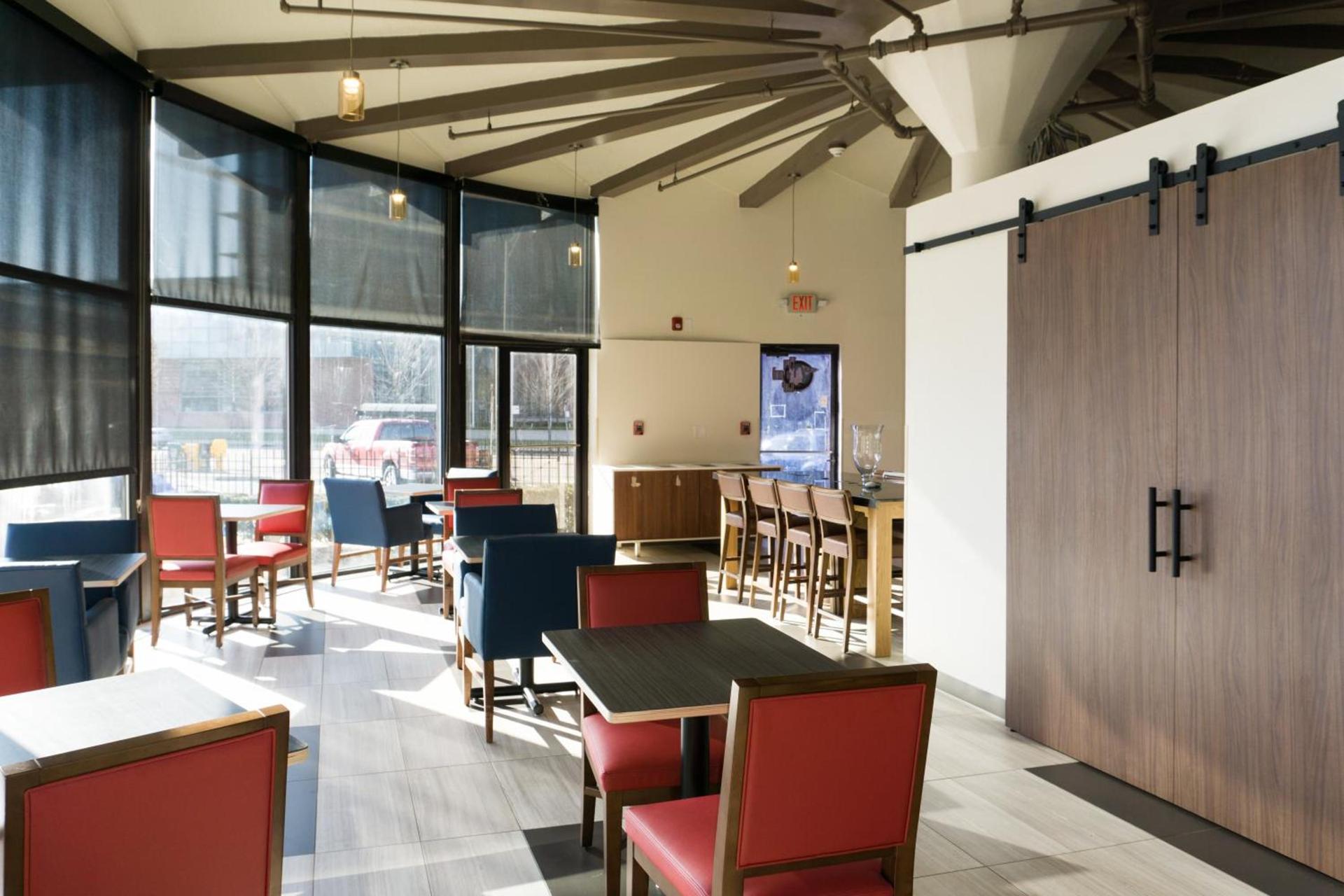 Holiday Inn Express - Columbus Downtown by IHG photo 35