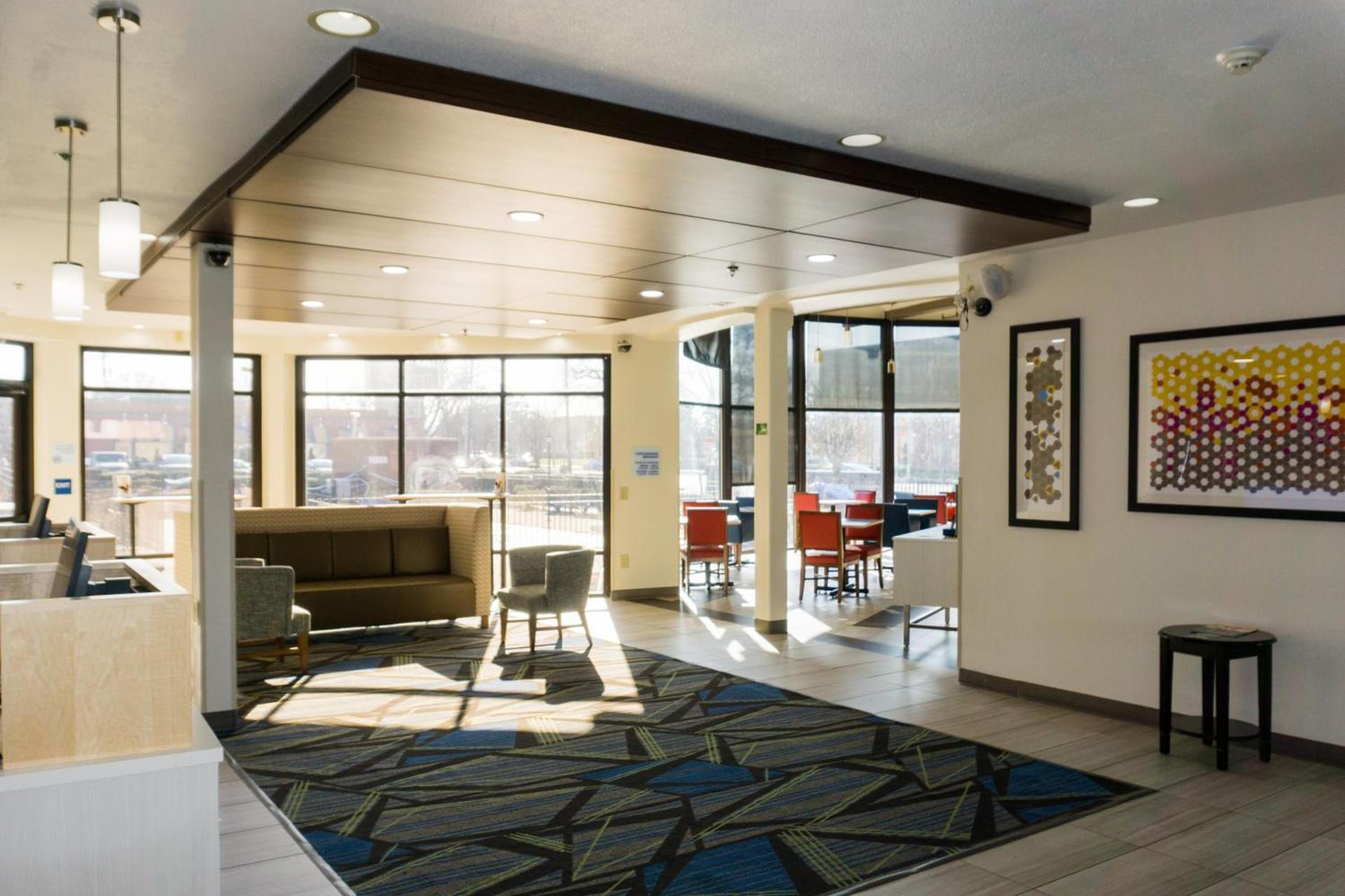 Holiday Inn Express - Columbus Downtown by IHG photo 6