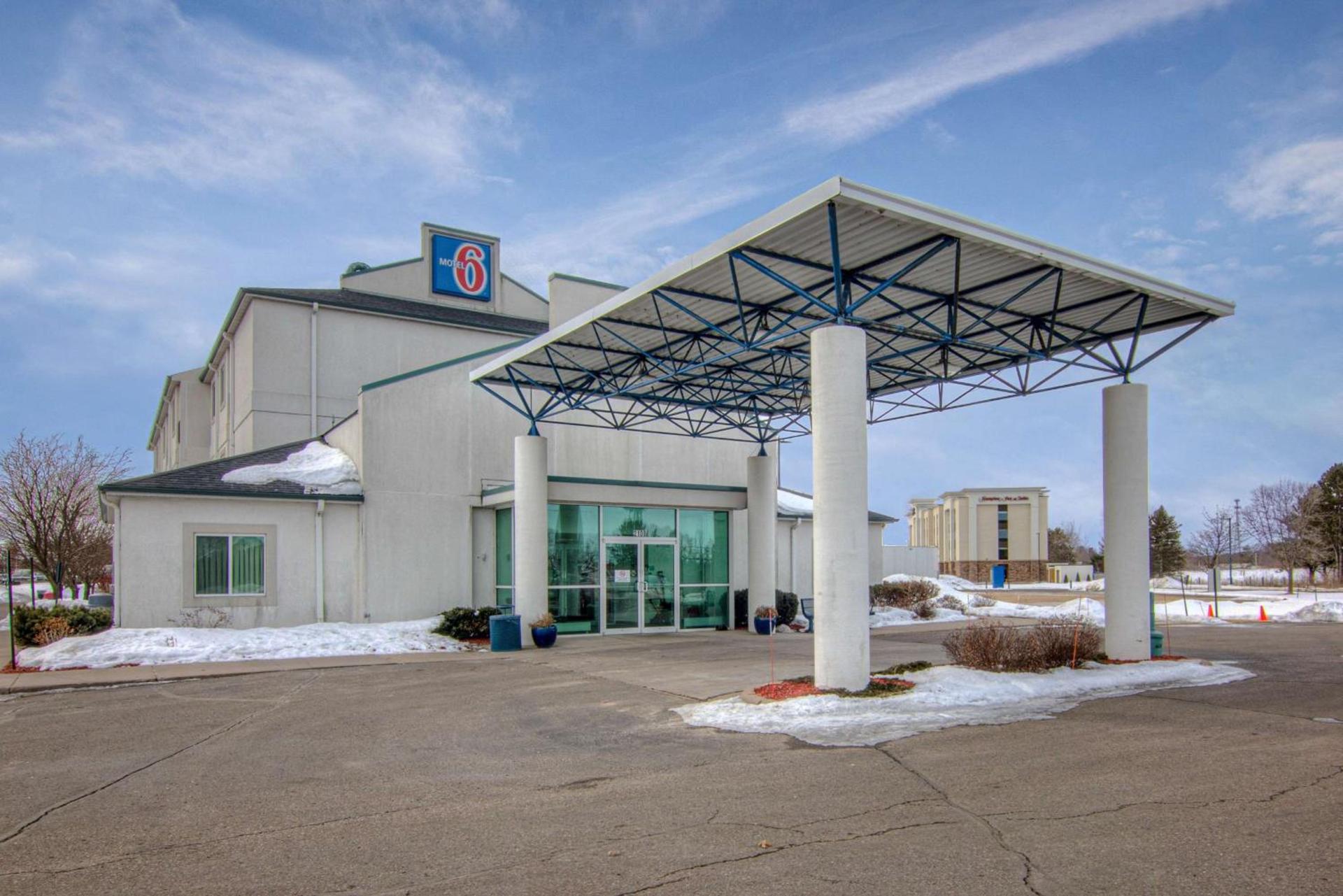 Econo Lodge Menomonie — hotel in Menomonie