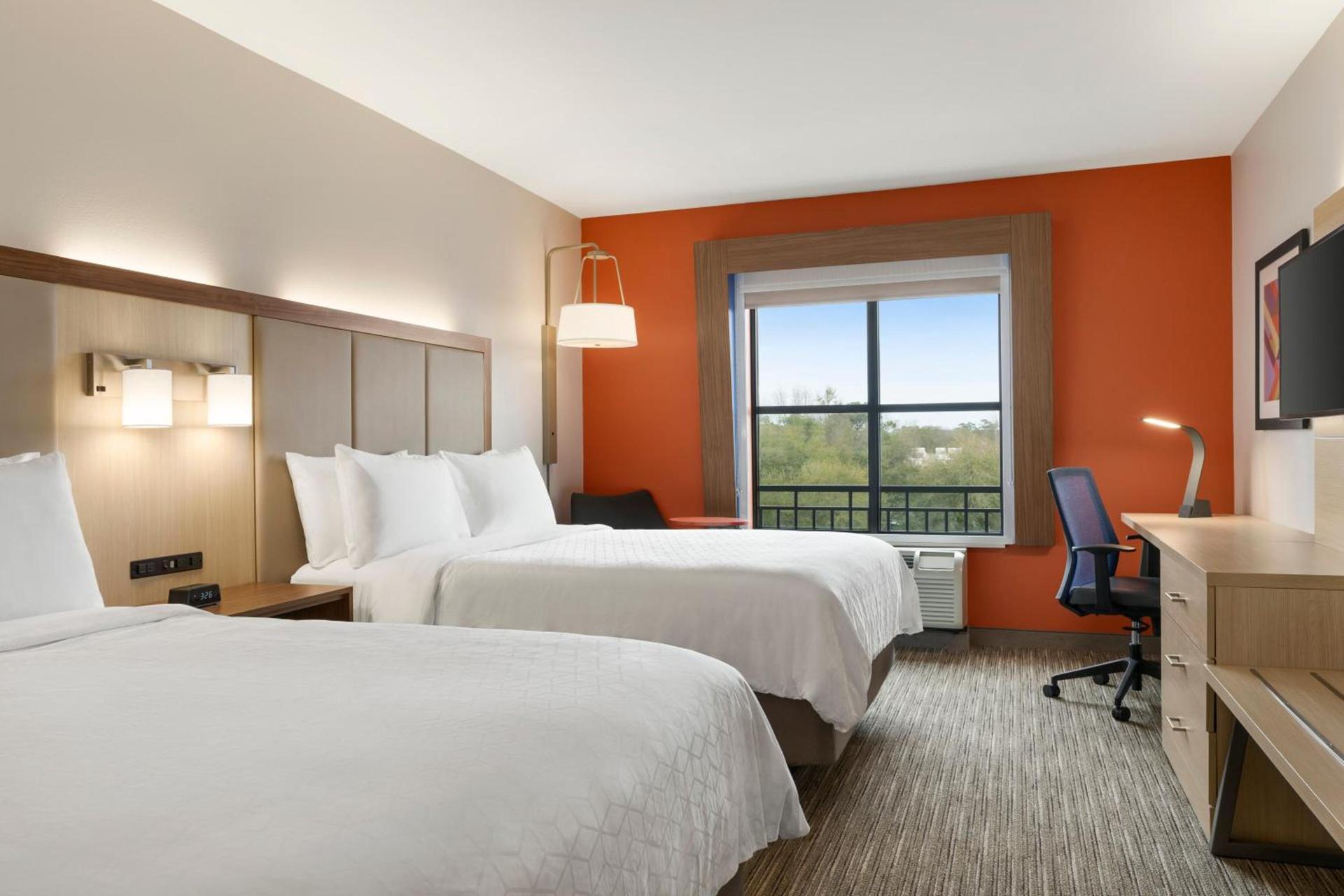 Holiday Inn Express Hotel & Suites Mount Pleasant - Charleston by IHG photo 25
