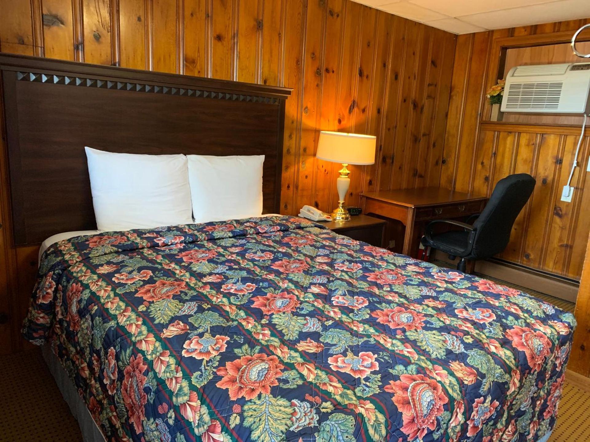 Budget Inn photo 12