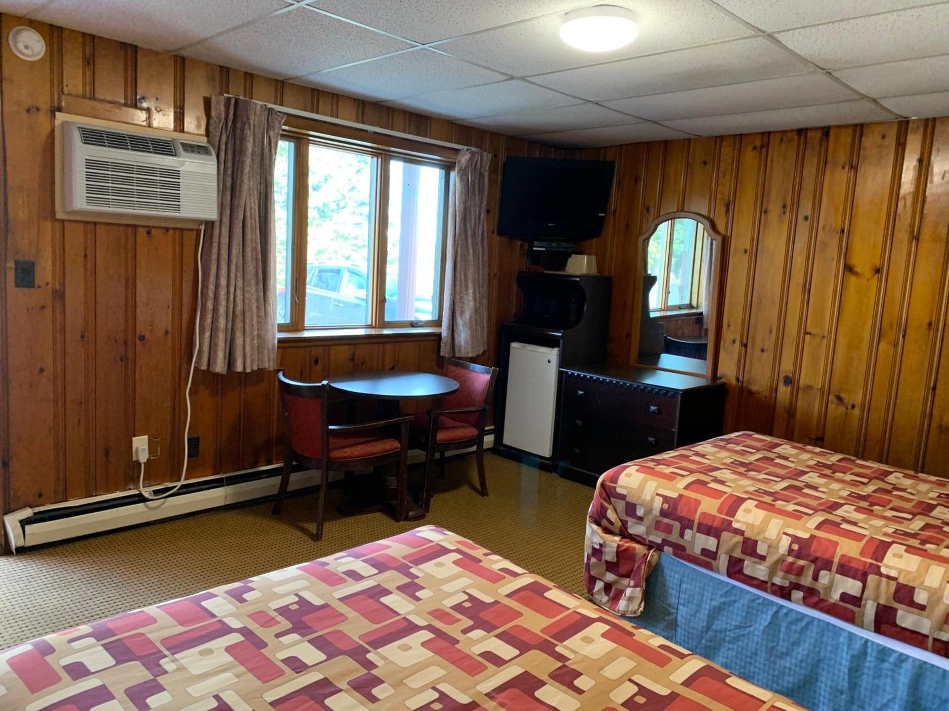 Budget Inn photo 16