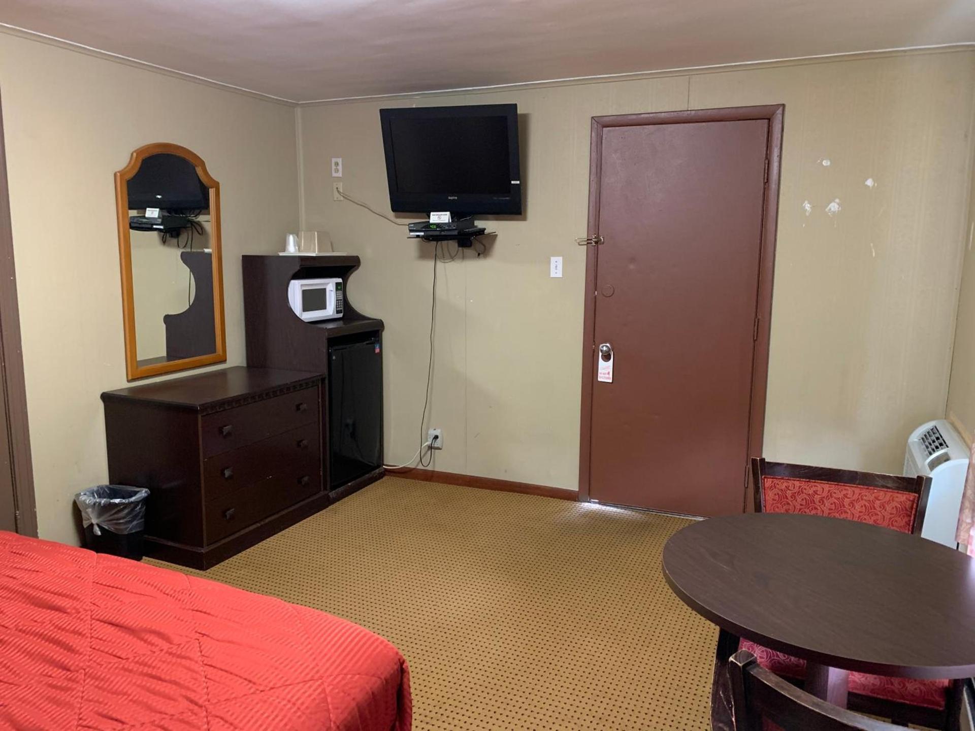 Budget Inn photo 21