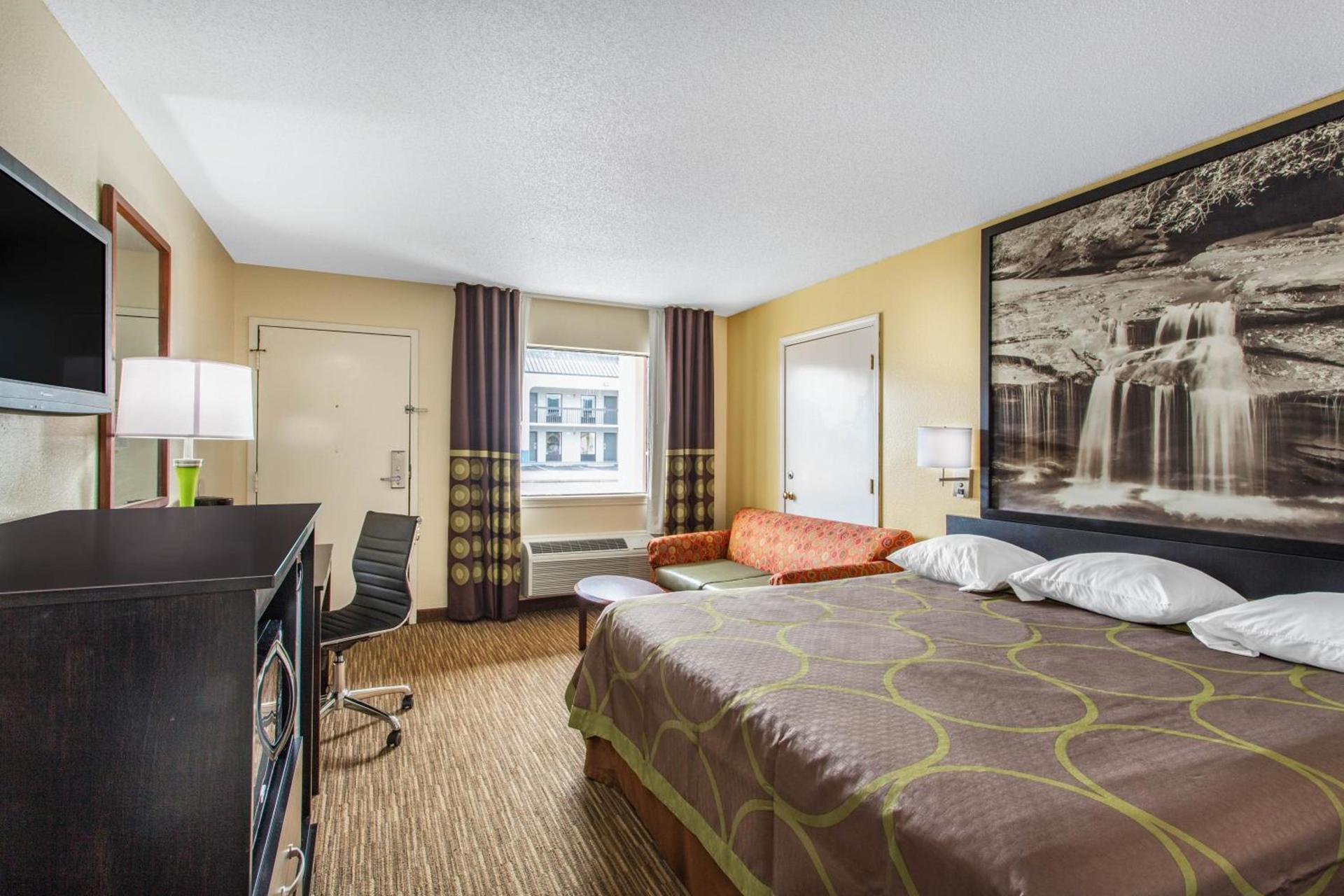 Super 8 by Wyndham Florence photo 48