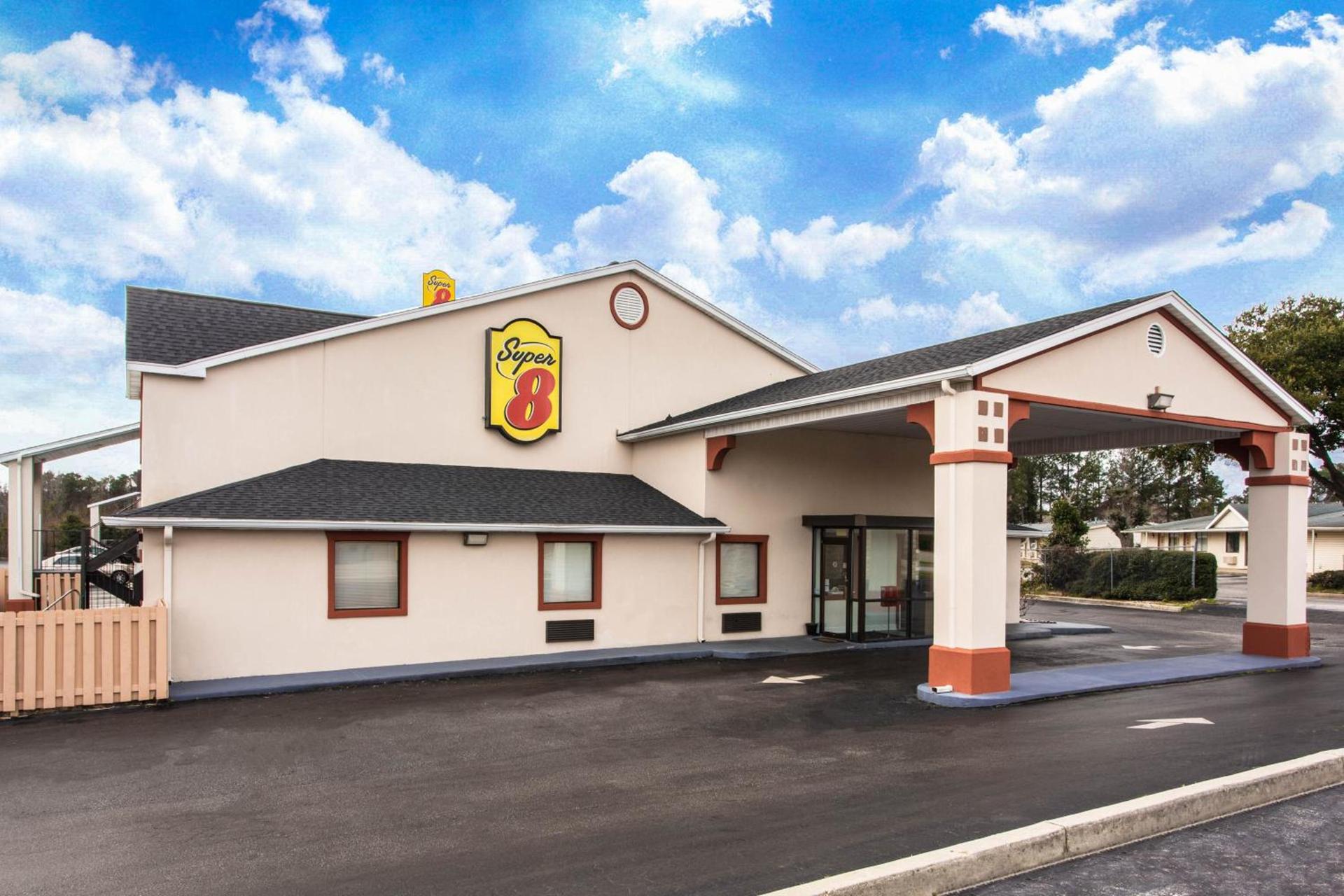 Super 8 by Wyndham Florence photo 24