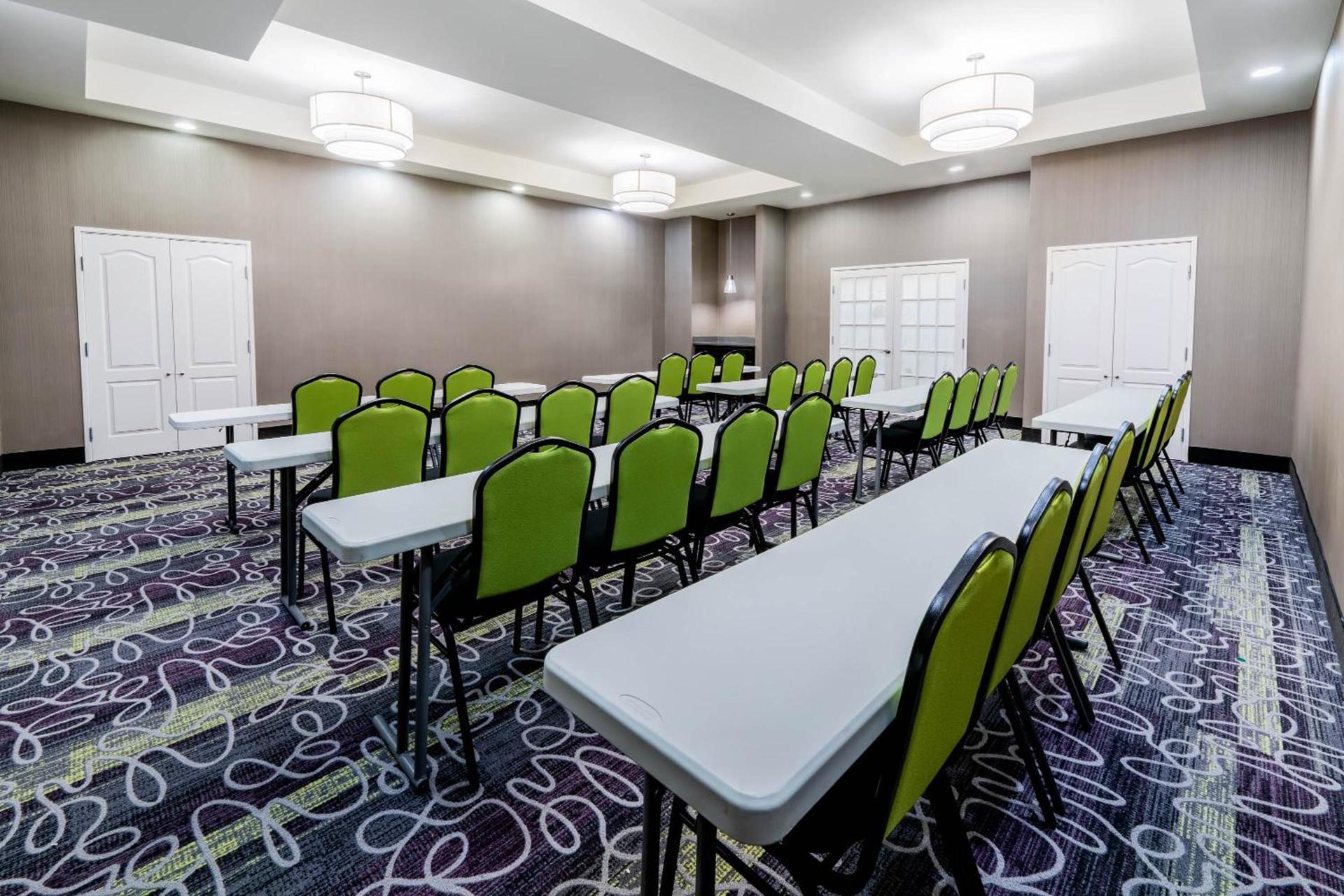La Quinta by Wyndham DFW Airport West - Bedford photo 10