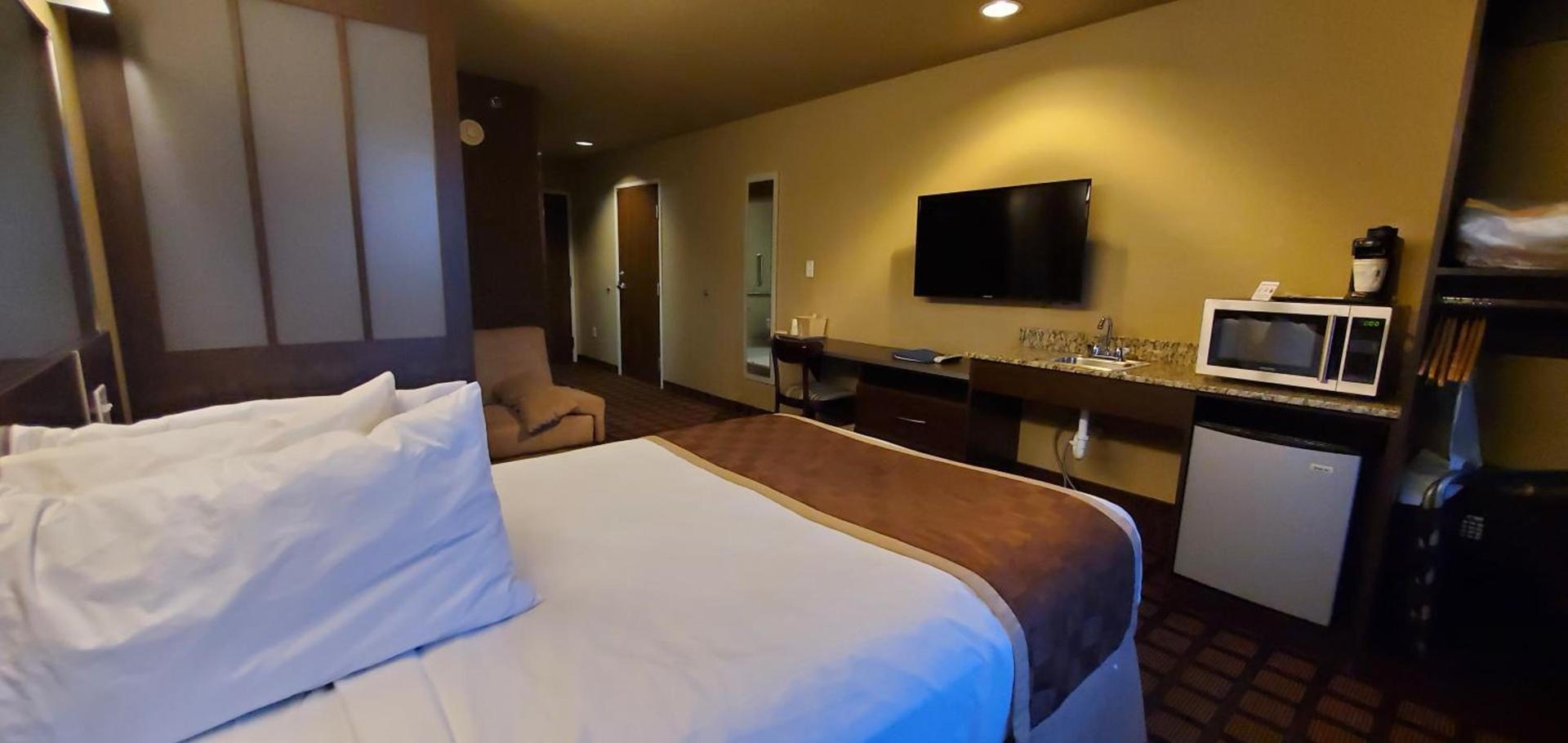 Microtel Inn & Suites By Wyndham Conway photo 18