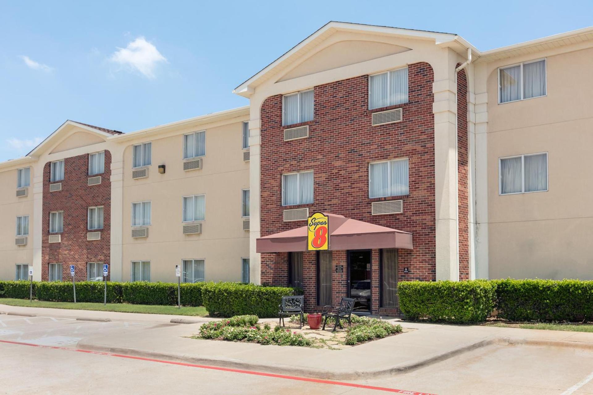 Super 8 by Wyndham Grapevine/DFW Airport Northwest photo 29