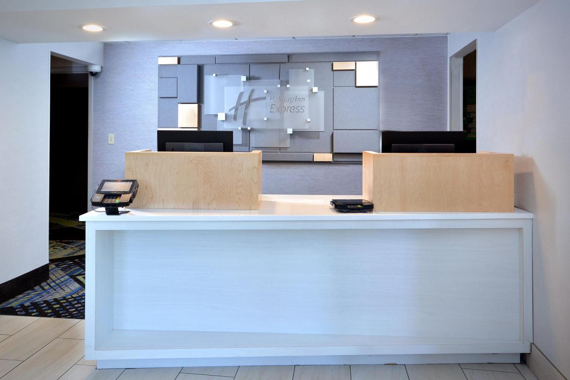 Holiday Inn Express Durham by IHG photo 3