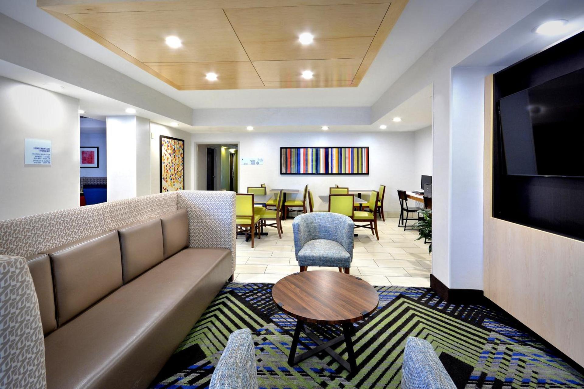 Holiday Inn Express Durham by IHG photo 30