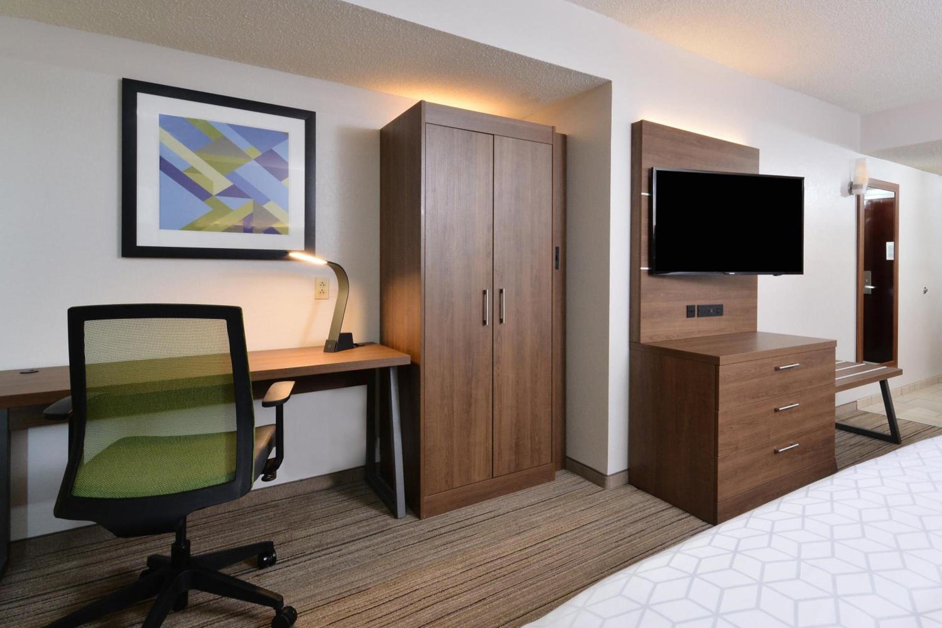 Holiday Inn Express Durham by IHG photo 4
