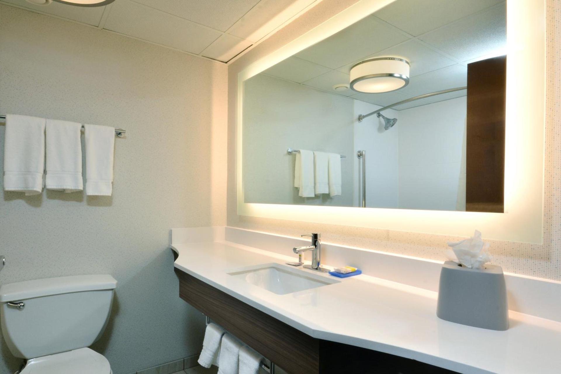 Holiday Inn Express Durham by IHG photo 17