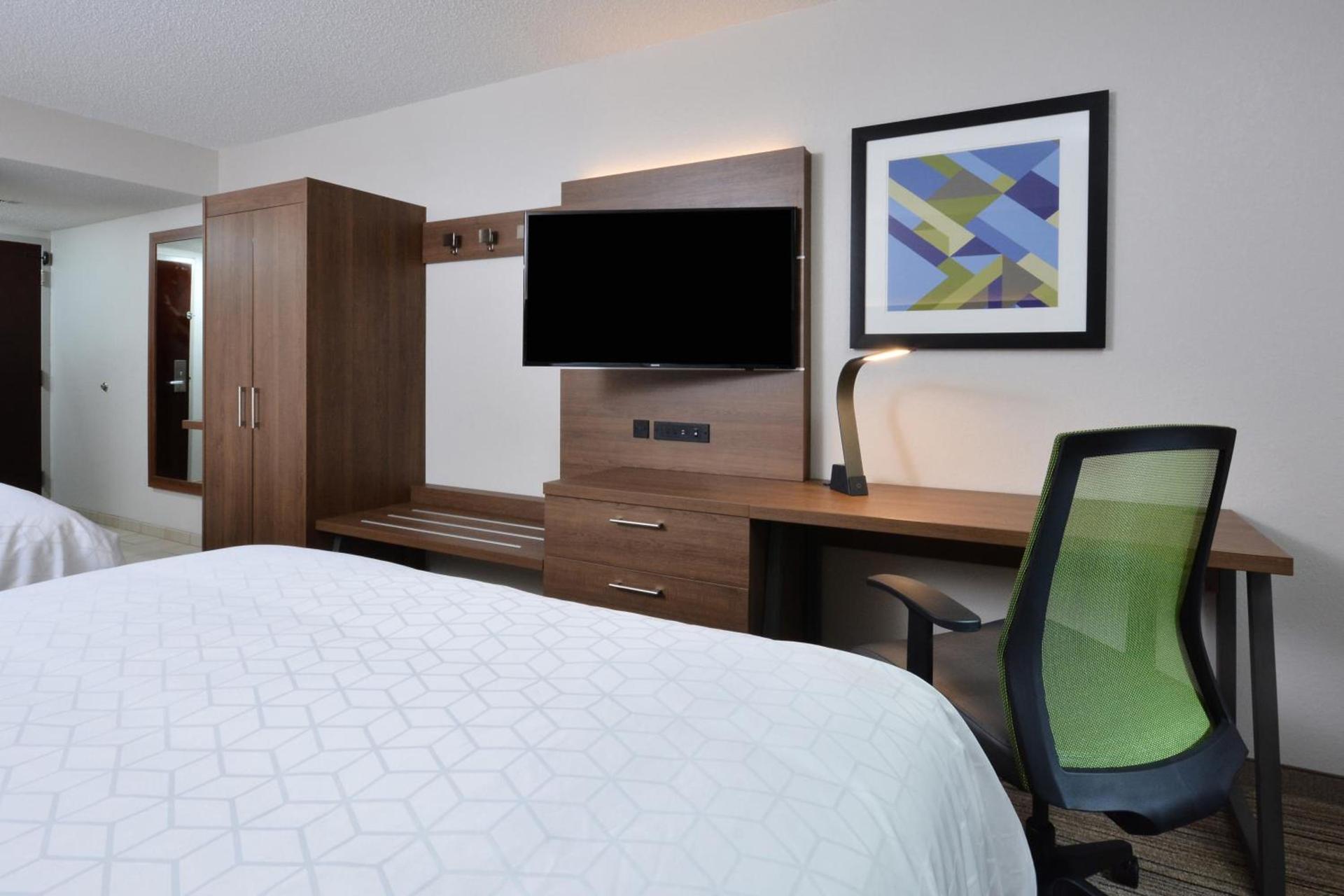 Holiday Inn Express Durham by IHG photo 21