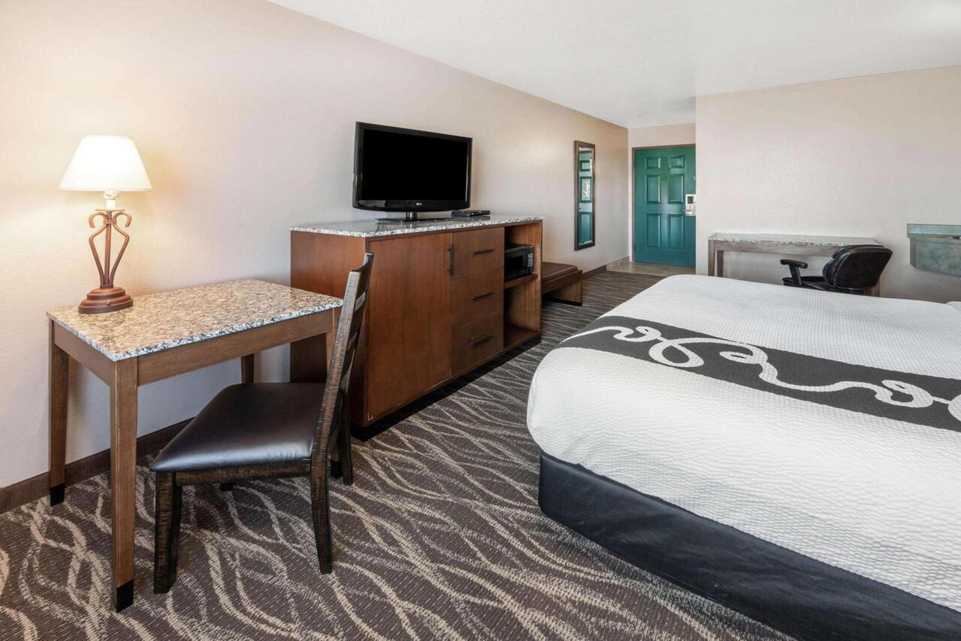 La Quinta by Wyndham Belgrade - Bozeman Airport photo 13