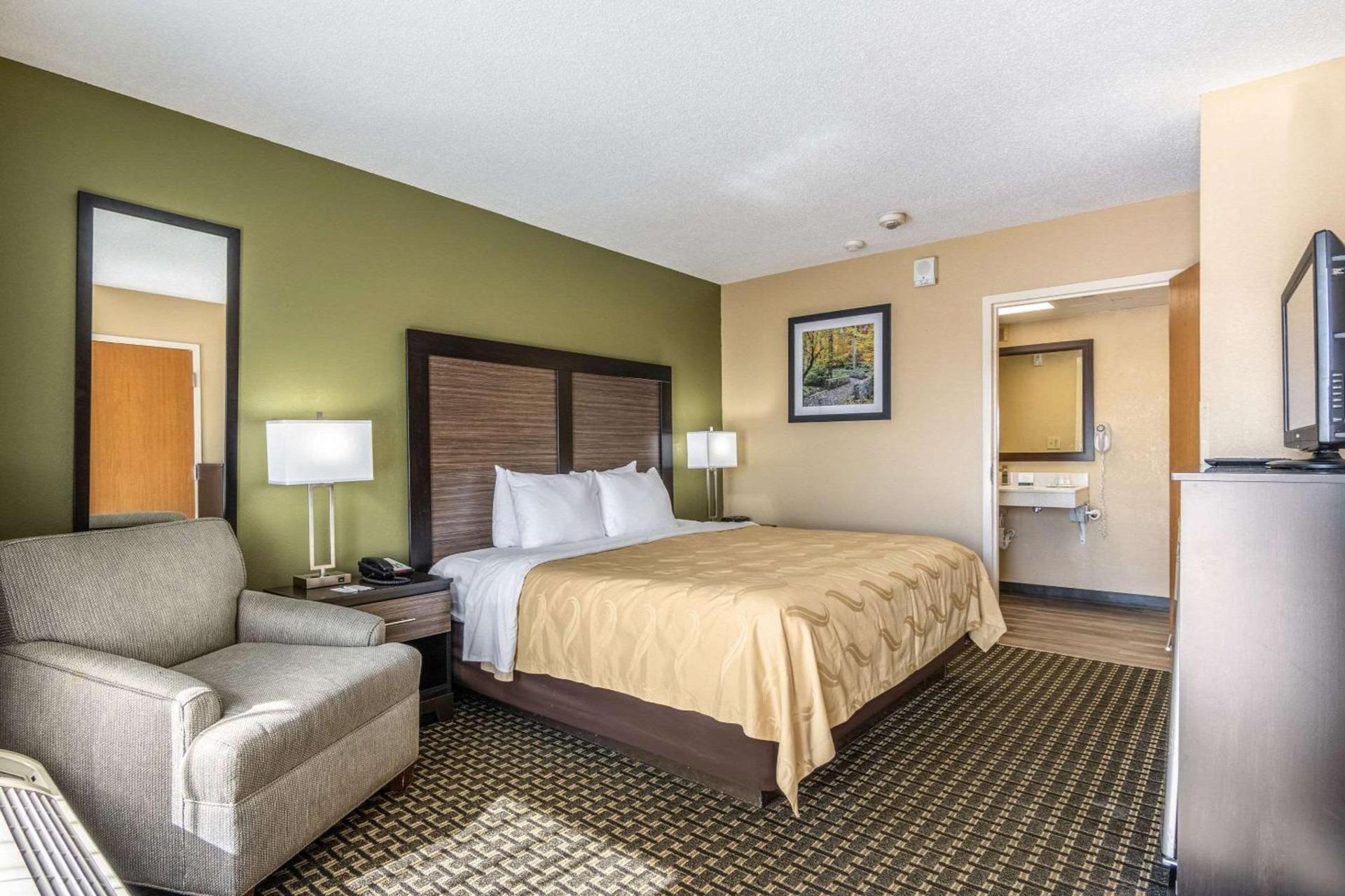 Quality Inn Perry - National Fairgrounds Area photo 29