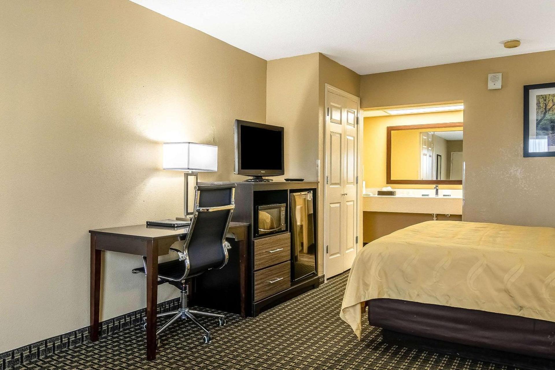 Quality Inn Perry - National Fairgrounds Area photo 30