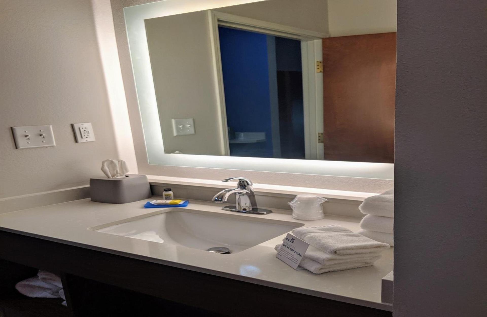 Holiday Inn Express Stephens City by IHG photo 19