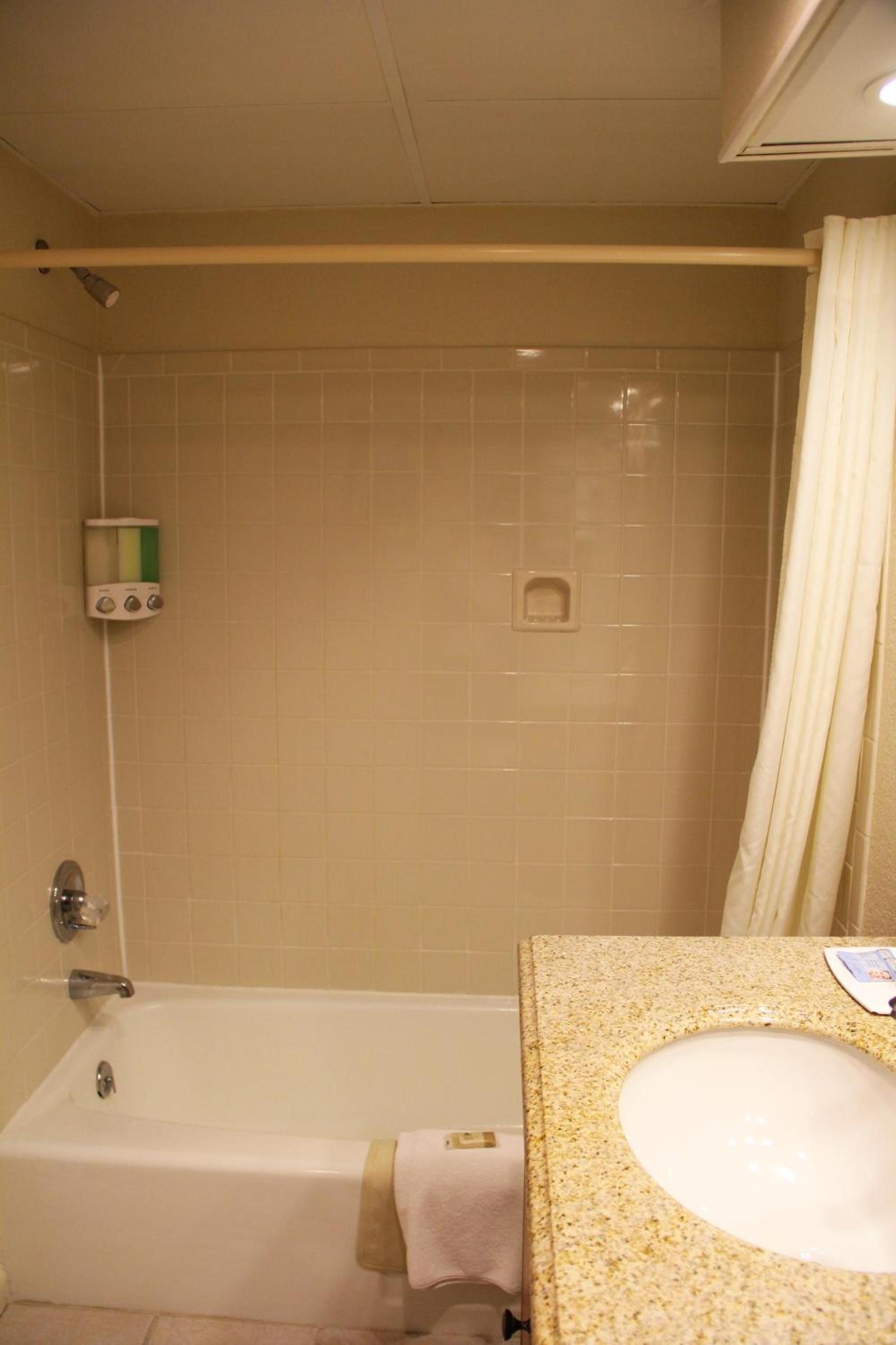 Surf Side Hotel photo 52