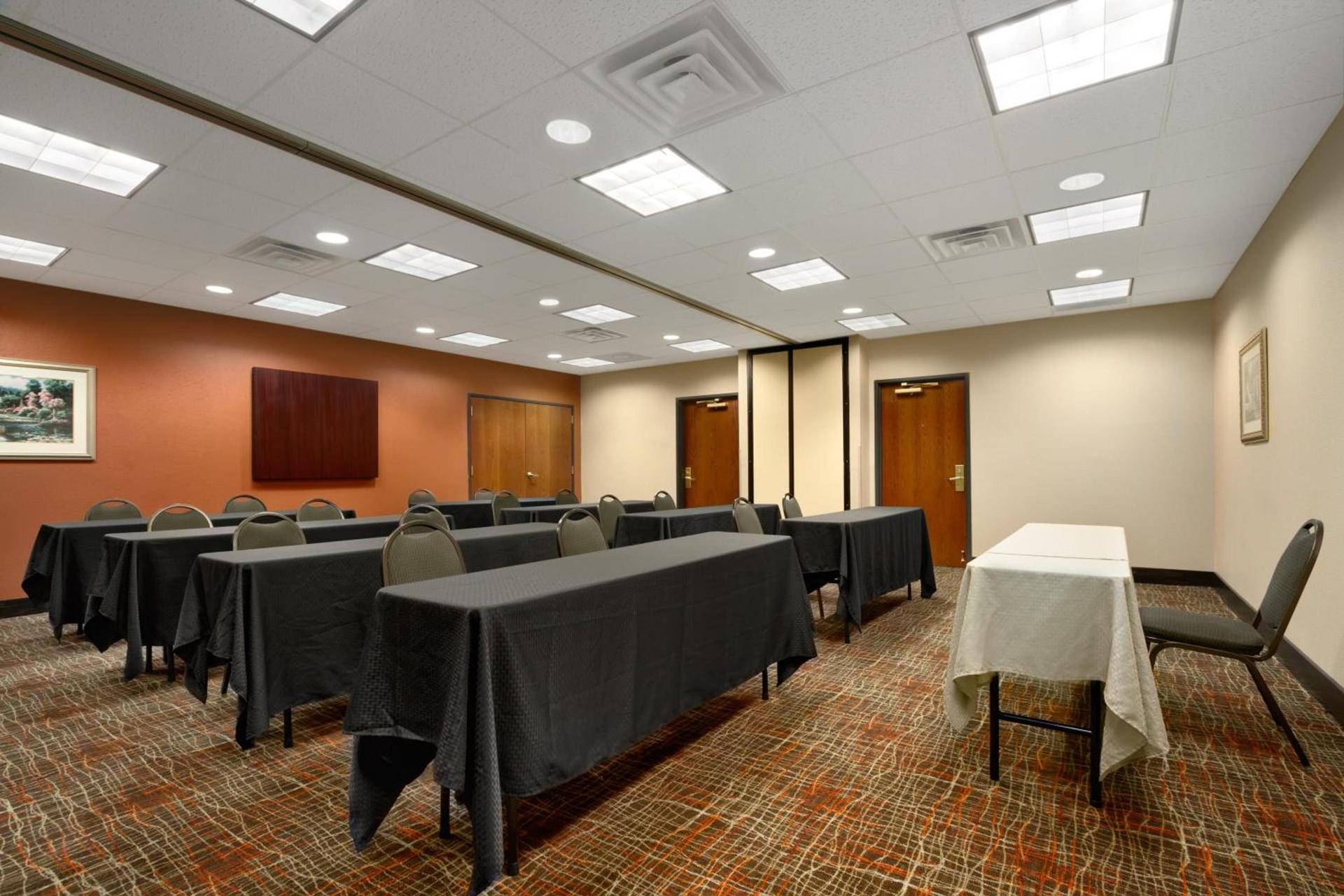 Townhome Inn & Suites by IHG photo 31