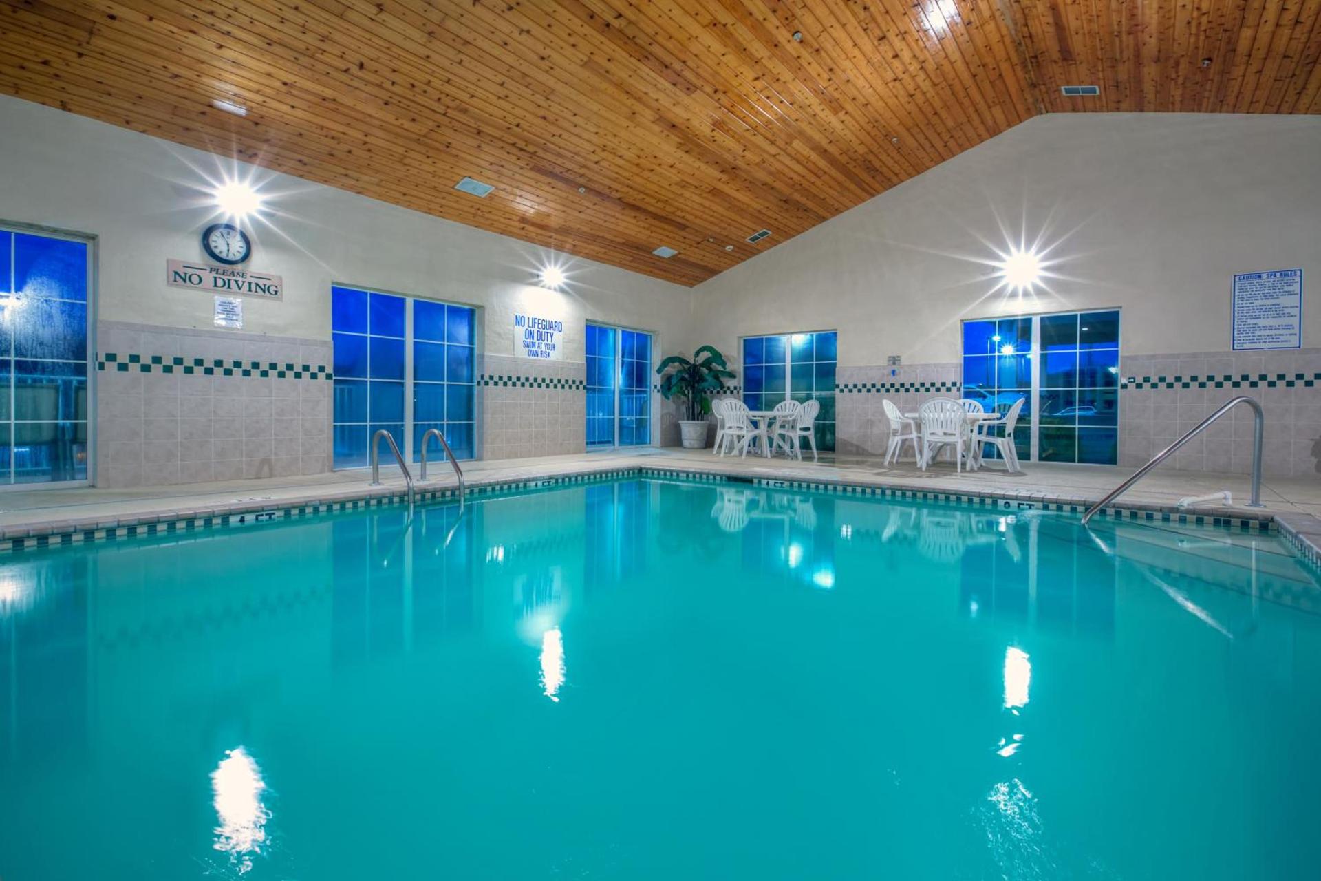 Country Inn & Suites by Radisson, Boone, NC photo 45