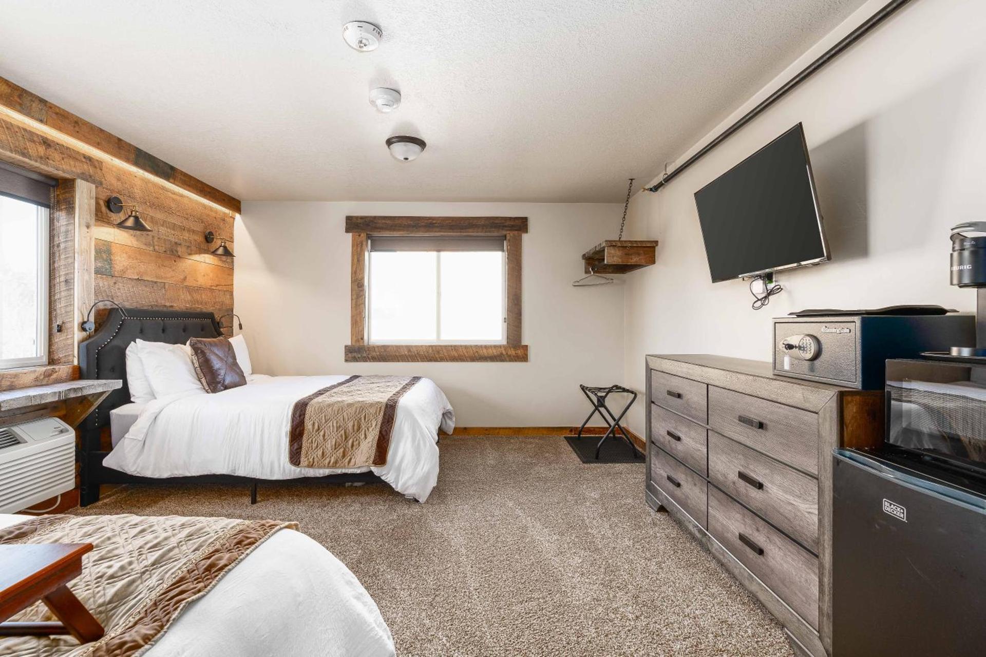 The Adventure Inn Yellowstone photo 45