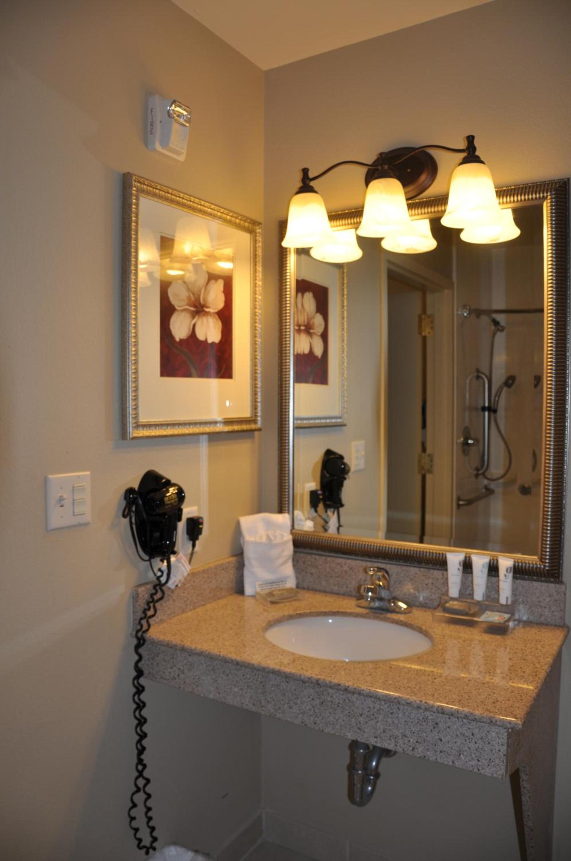 Country Inn & Suites by Radisson, Covington, LA photo 34