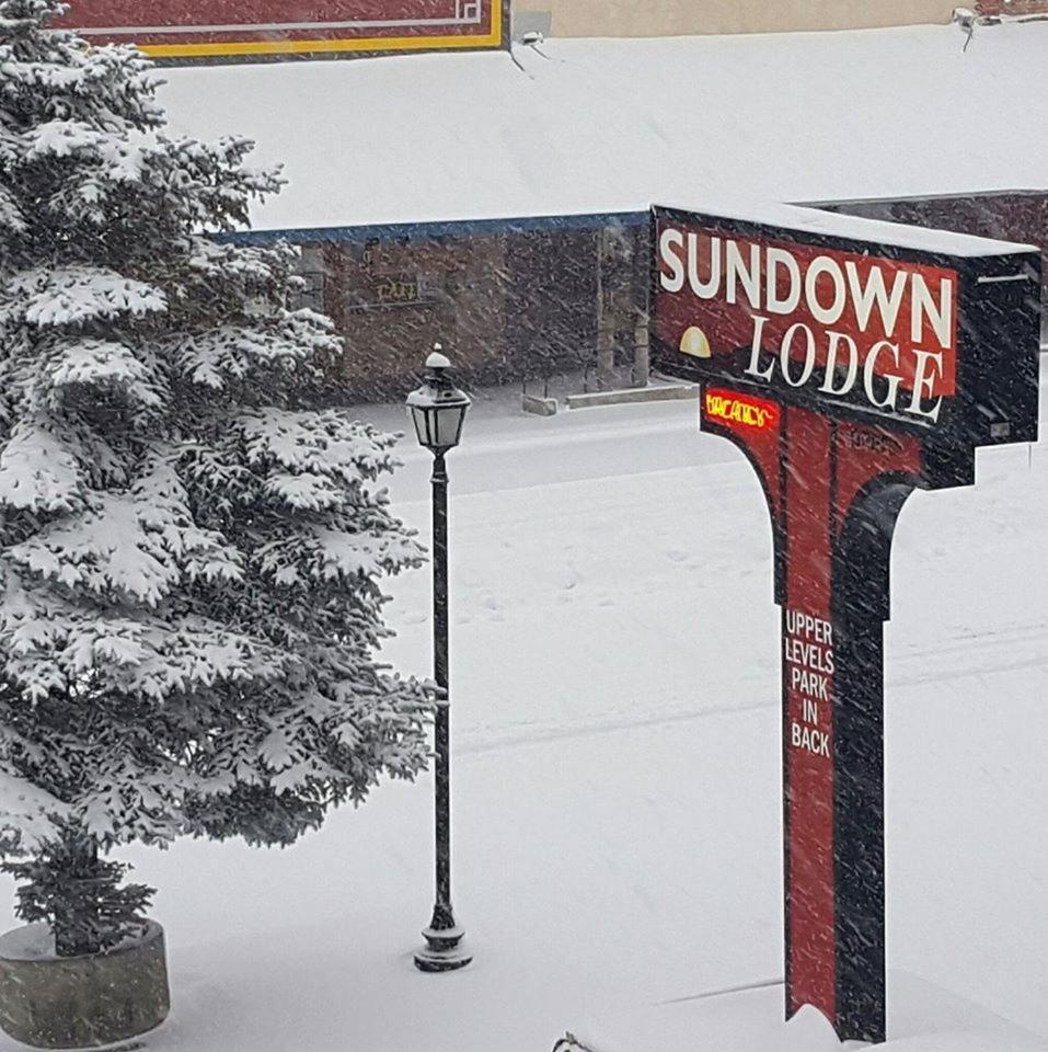 Sundown Lodge photo 2