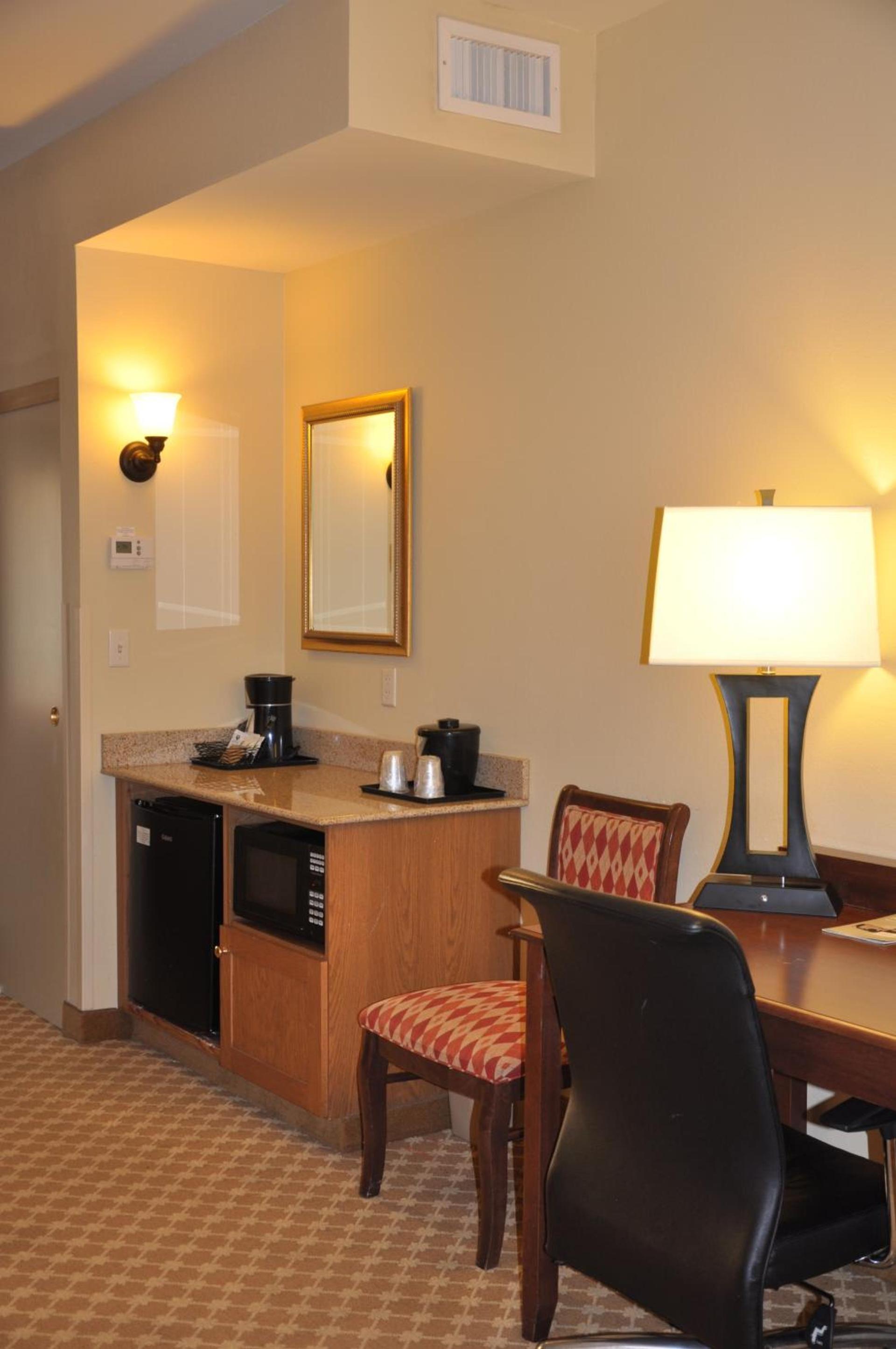 Country Inn & Suites by Radisson, Covington, LA photo 35