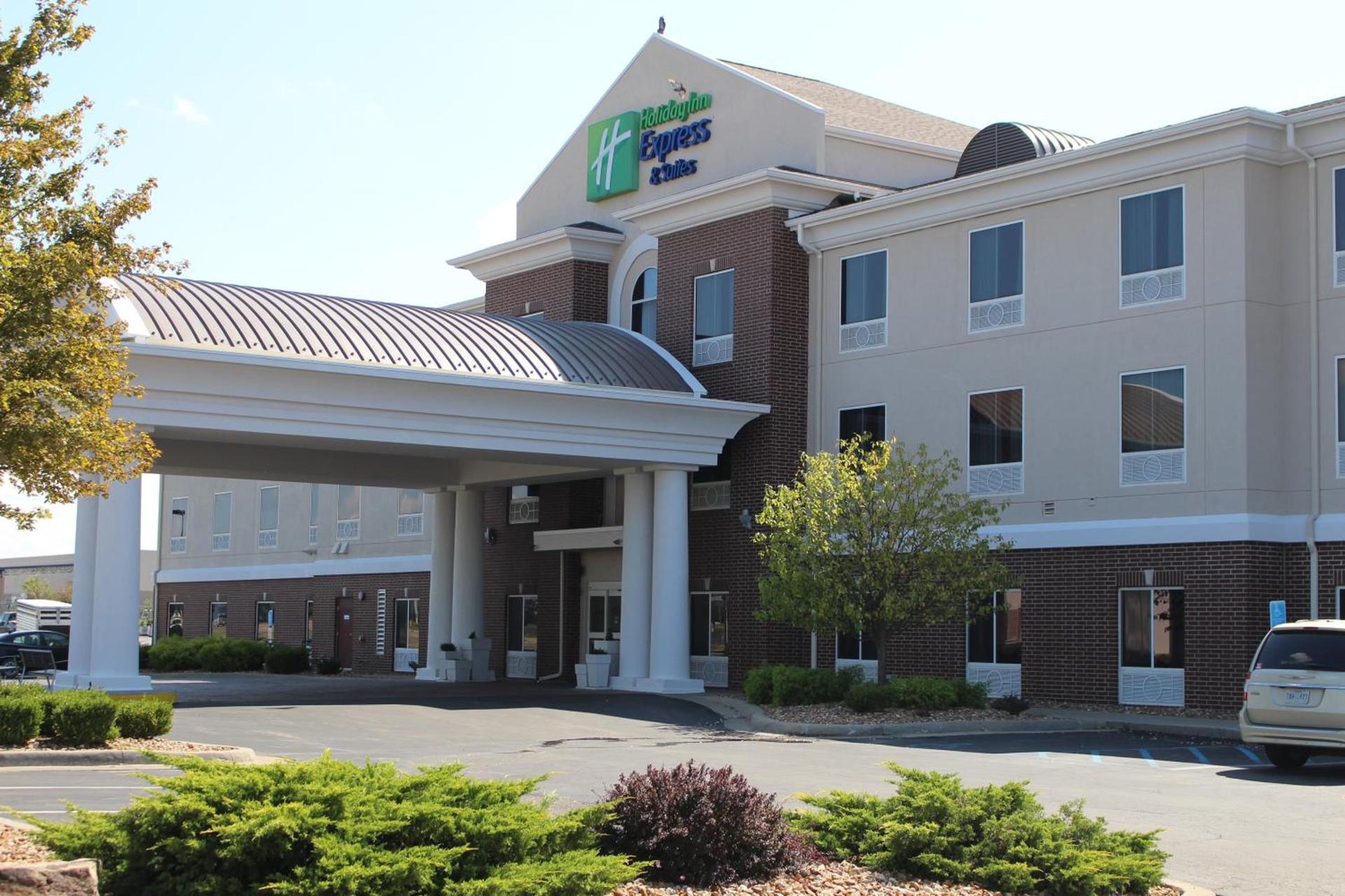 Holiday Inn Express Hotel & Suites Sedalia by IHG — hotel in Sedalia
