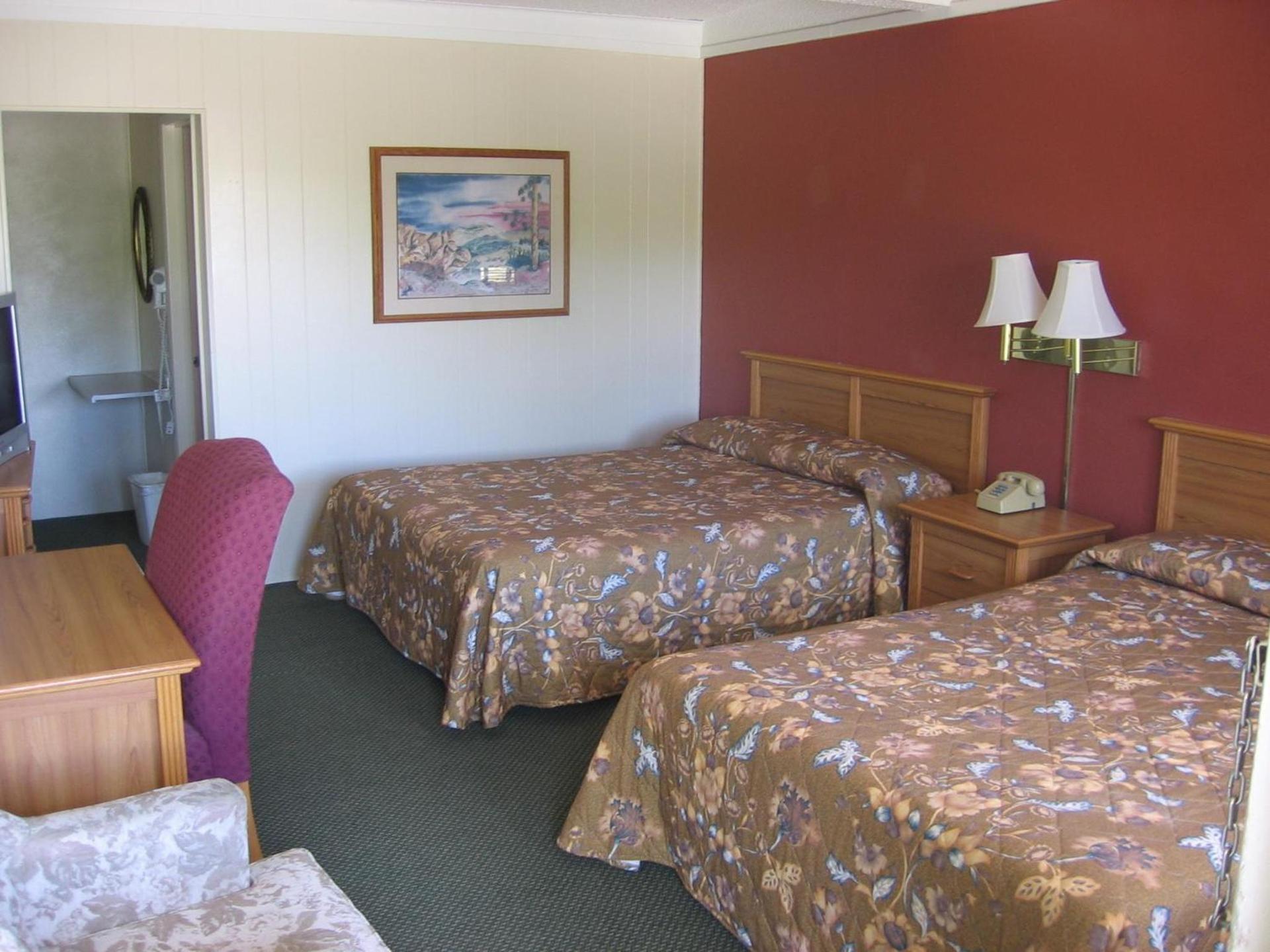 Heritage House Motel photo 11