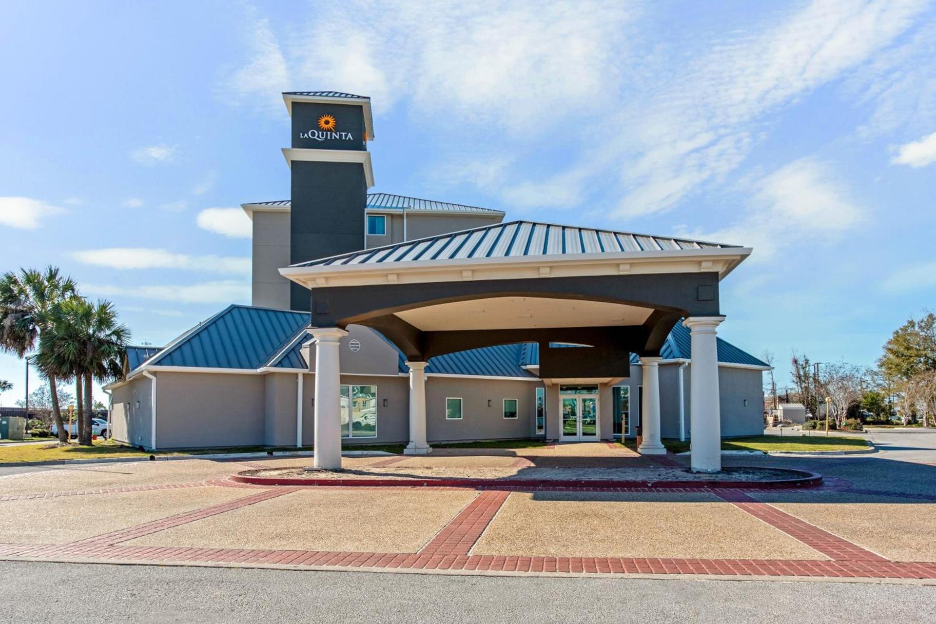La Quinta Inn & Suites by Wyndham Panama City photo 7