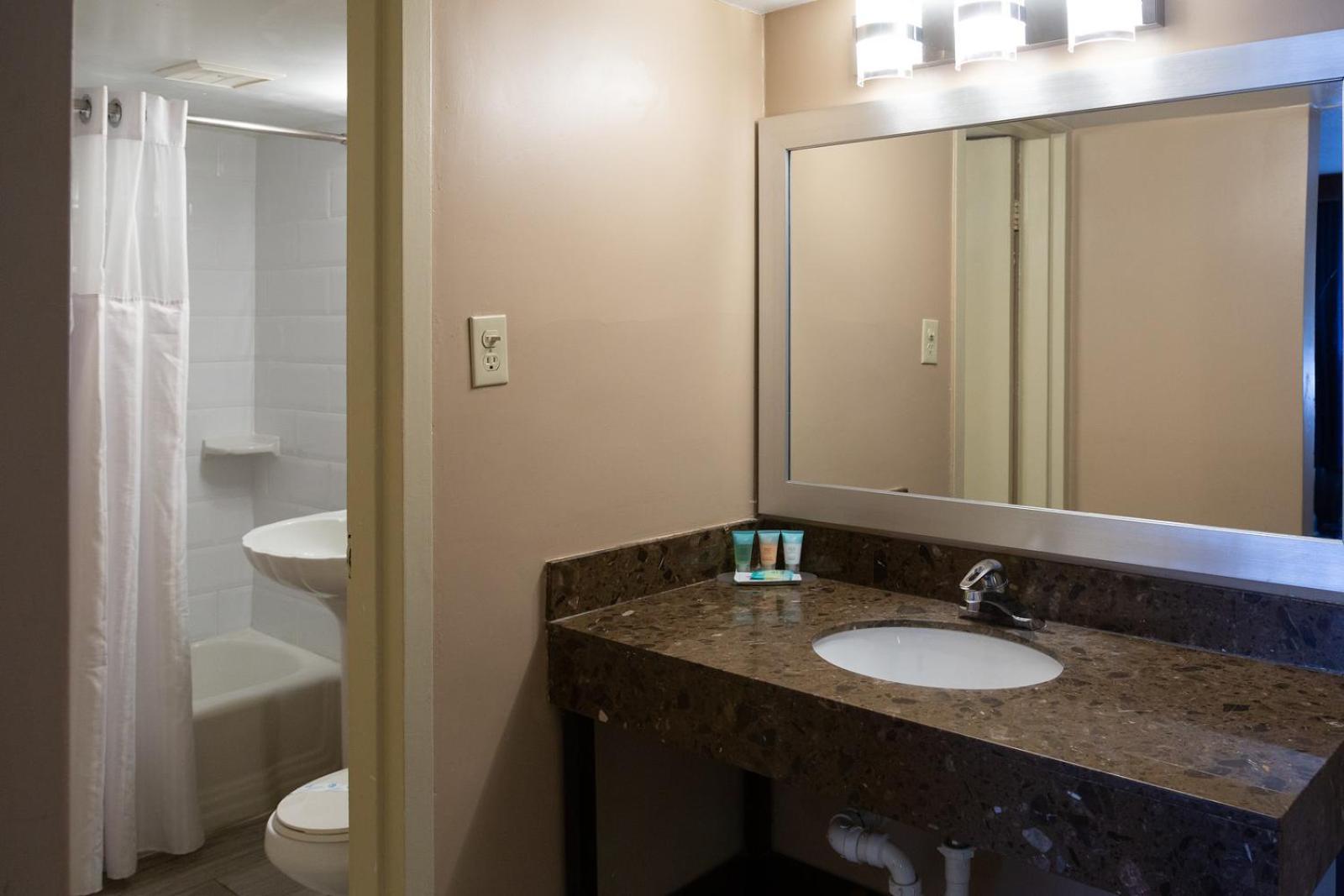 Hotel Pentagon photo 54