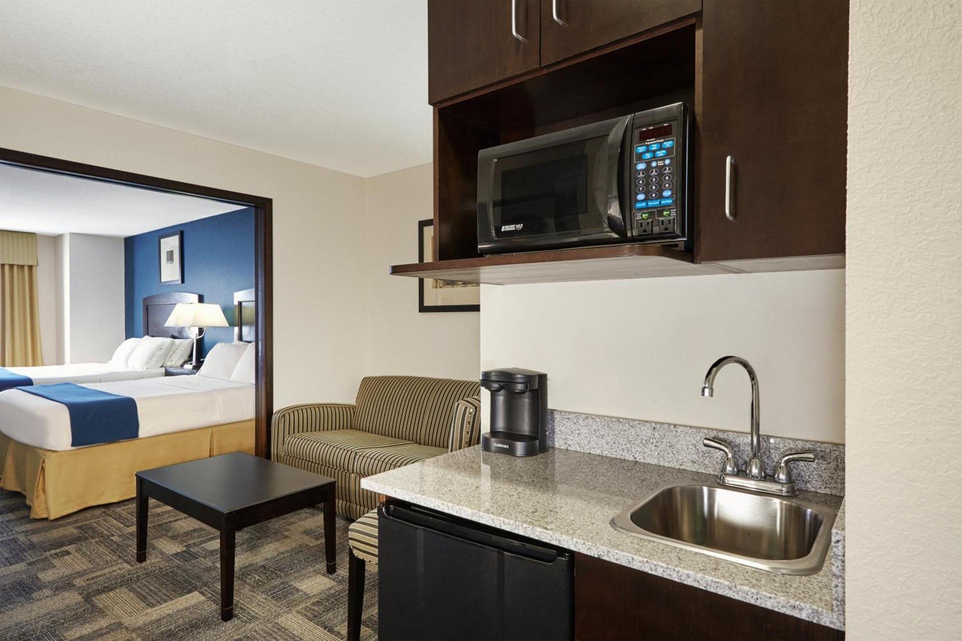 Holiday Inn Express Pekin - Peoria Area by IHG photo 14