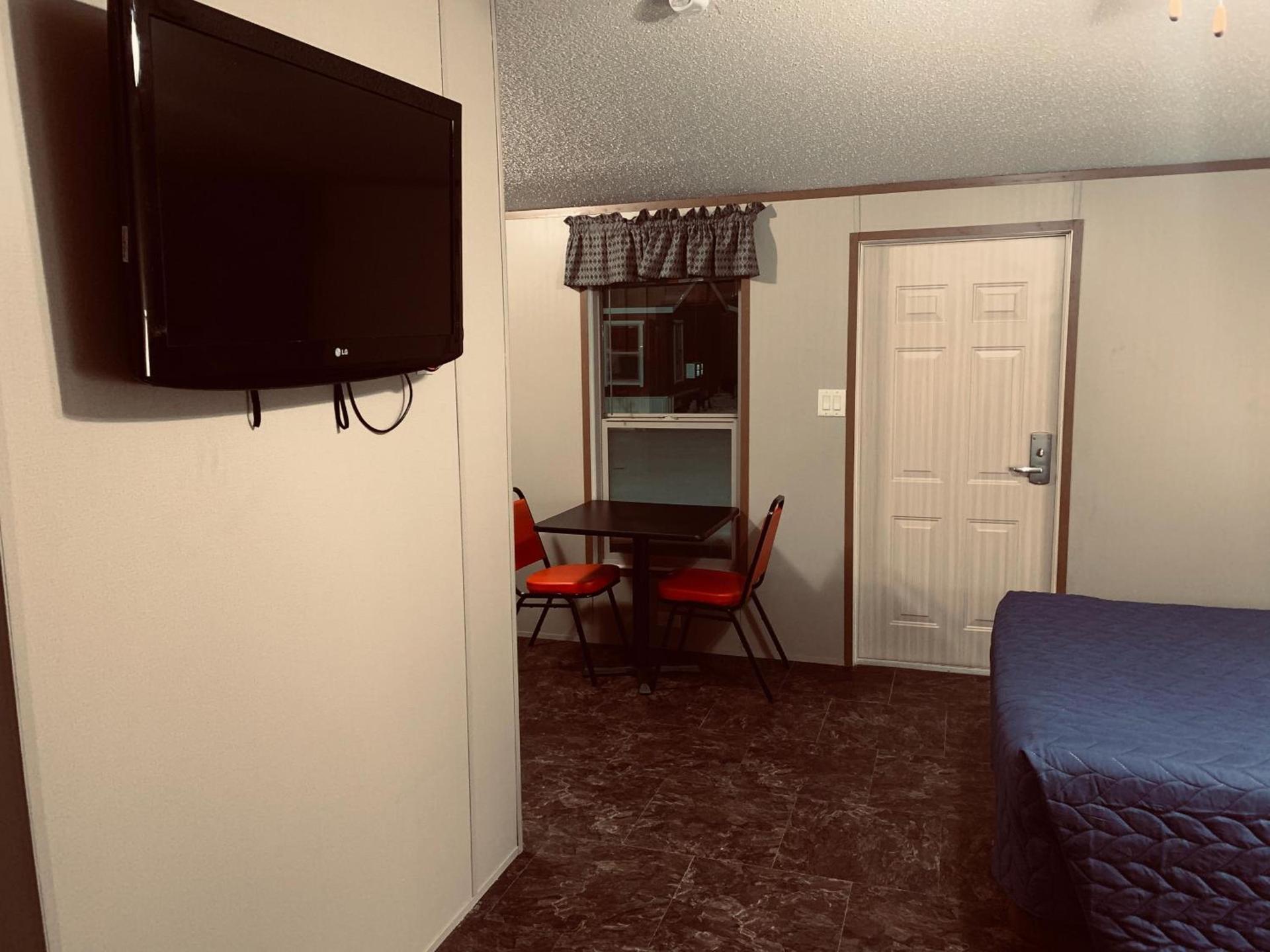 Monahans Country Inn photo 7