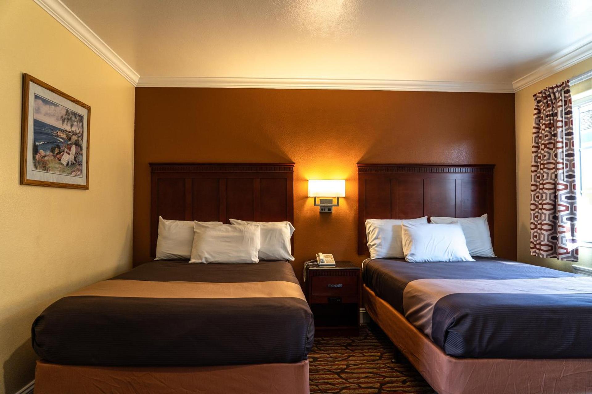 Seaside Inn Monterey photo 19