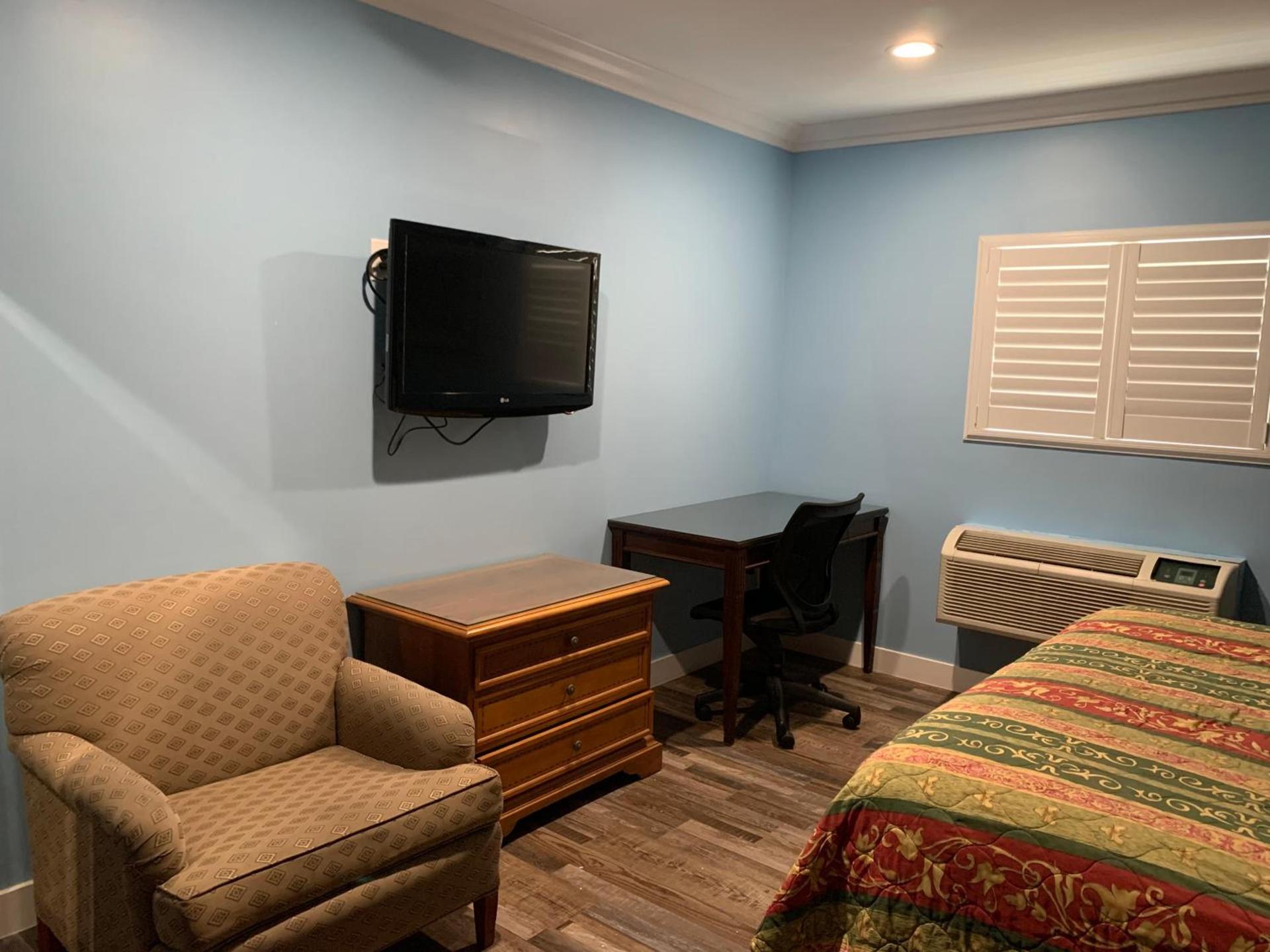 Redondo Beach Motel - LAX photo 14