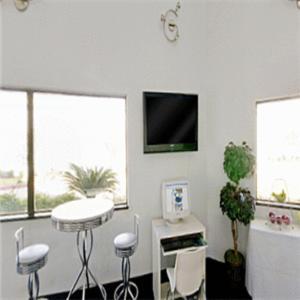 Americas Best Value Platinum Inn & Suites photo 25