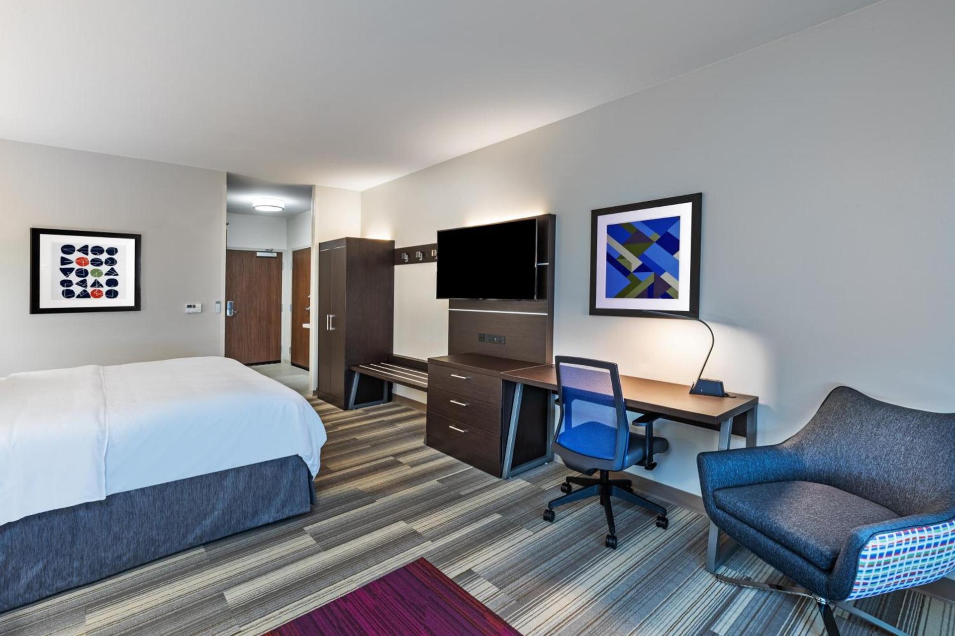 Holiday Inn Express & Suites Purcell by IHG photo 14