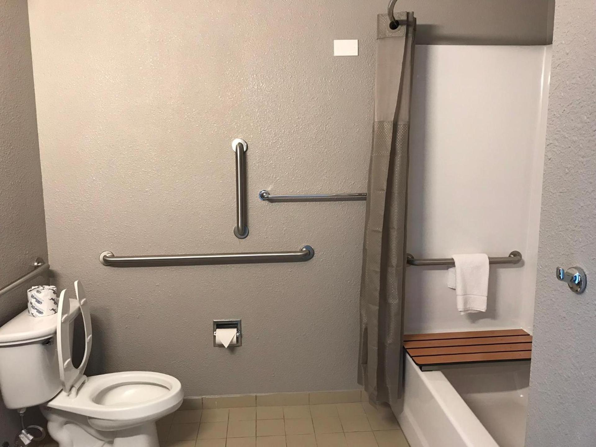 Motel 6-Fort Wayne, IN photo 62
