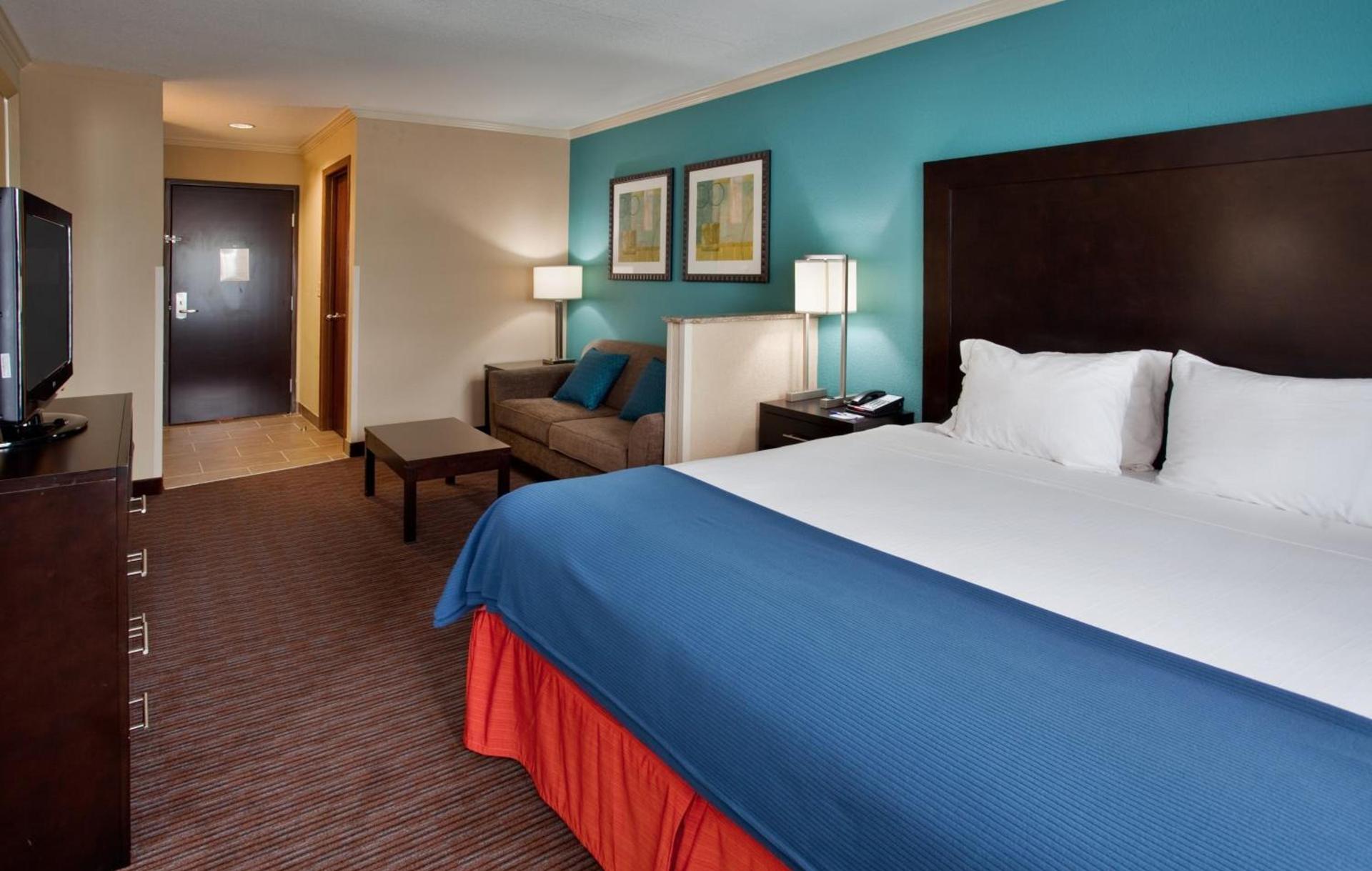 Holiday Inn Express Hotel & Suites North Kansas City by IHG photo 33