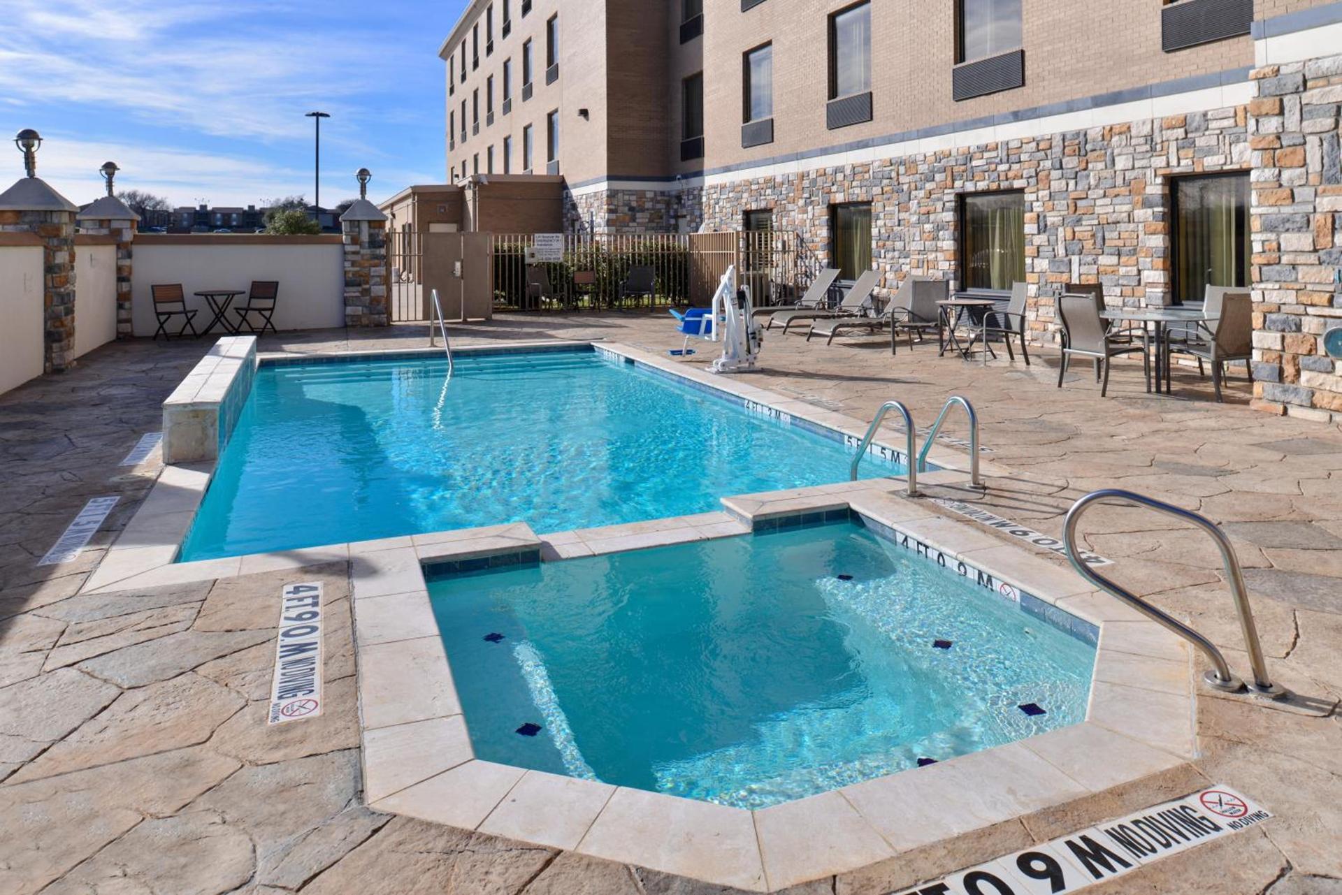 Holiday Inn Express Hotel & Suites Dallas South - DeSoto by IHG photo 24