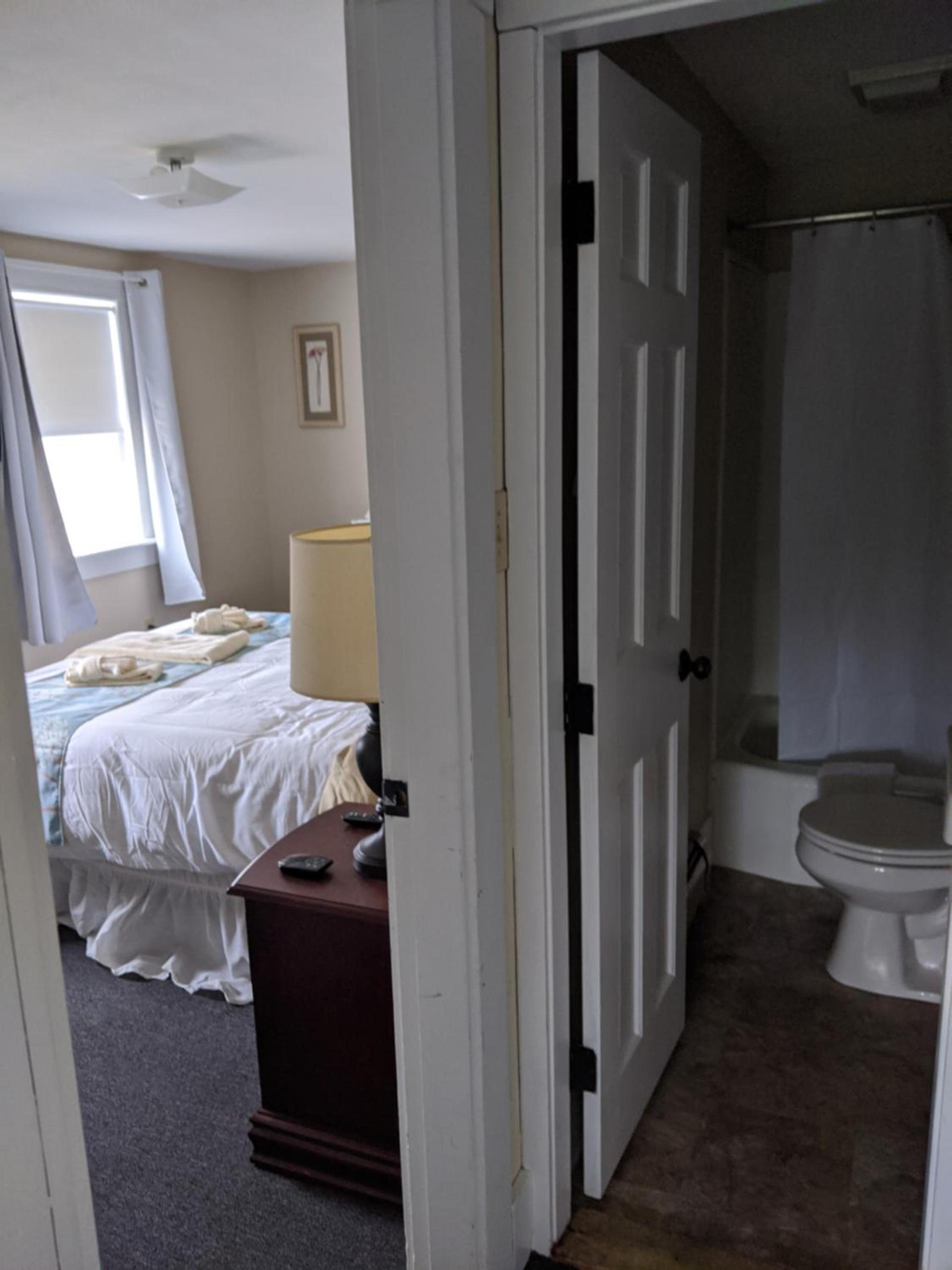 Lake Shore Farm Inn photo 19