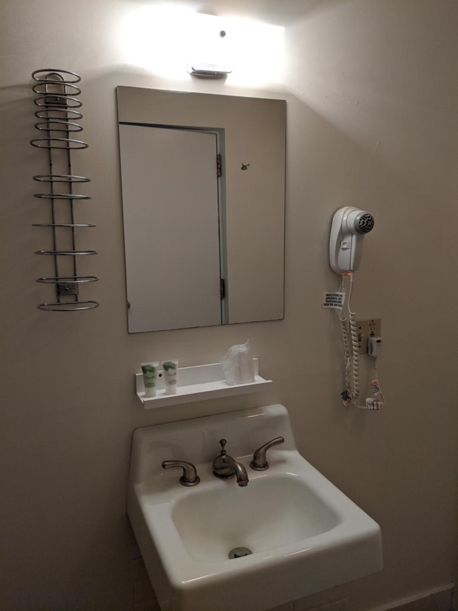 Lake Shore Farm Inn photo 28