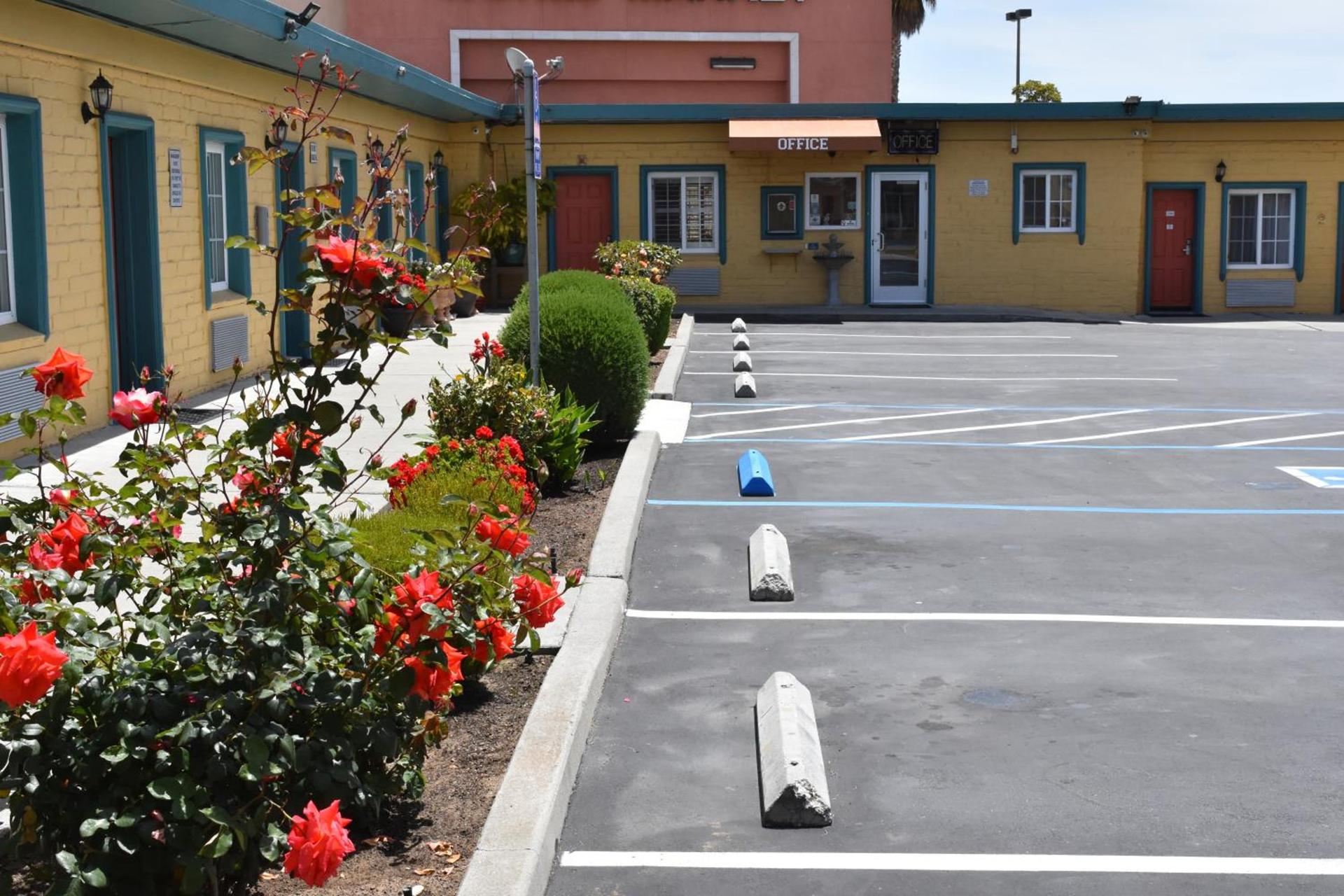 Seaside Inn Monterey photo 7