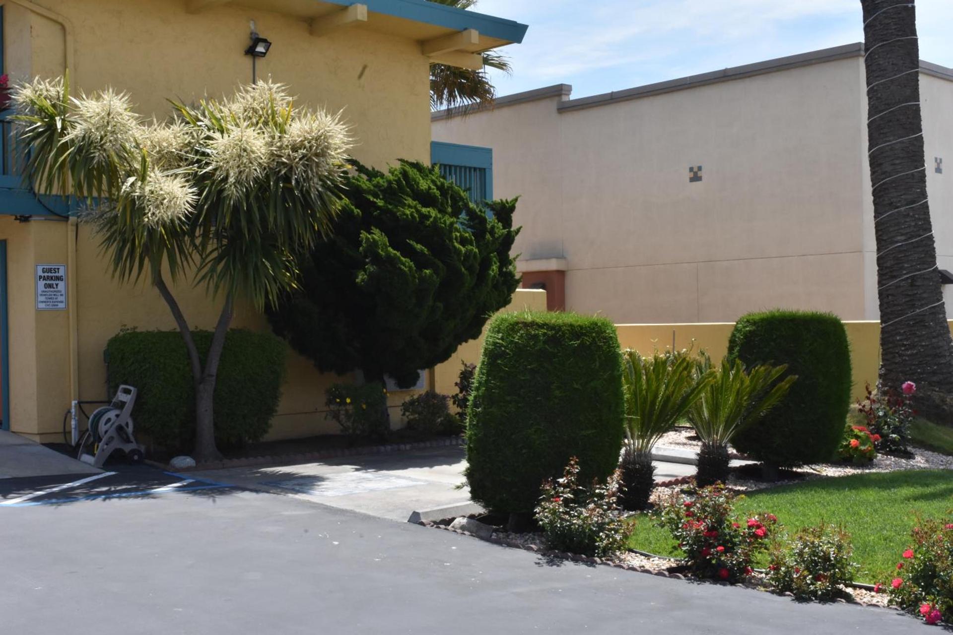 Seaside Inn Monterey photo 3