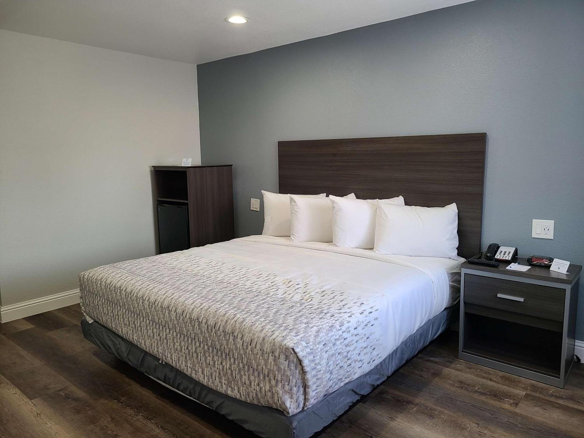 SureStay Hotel by Best Western Chowchilla Yosemite photo 18