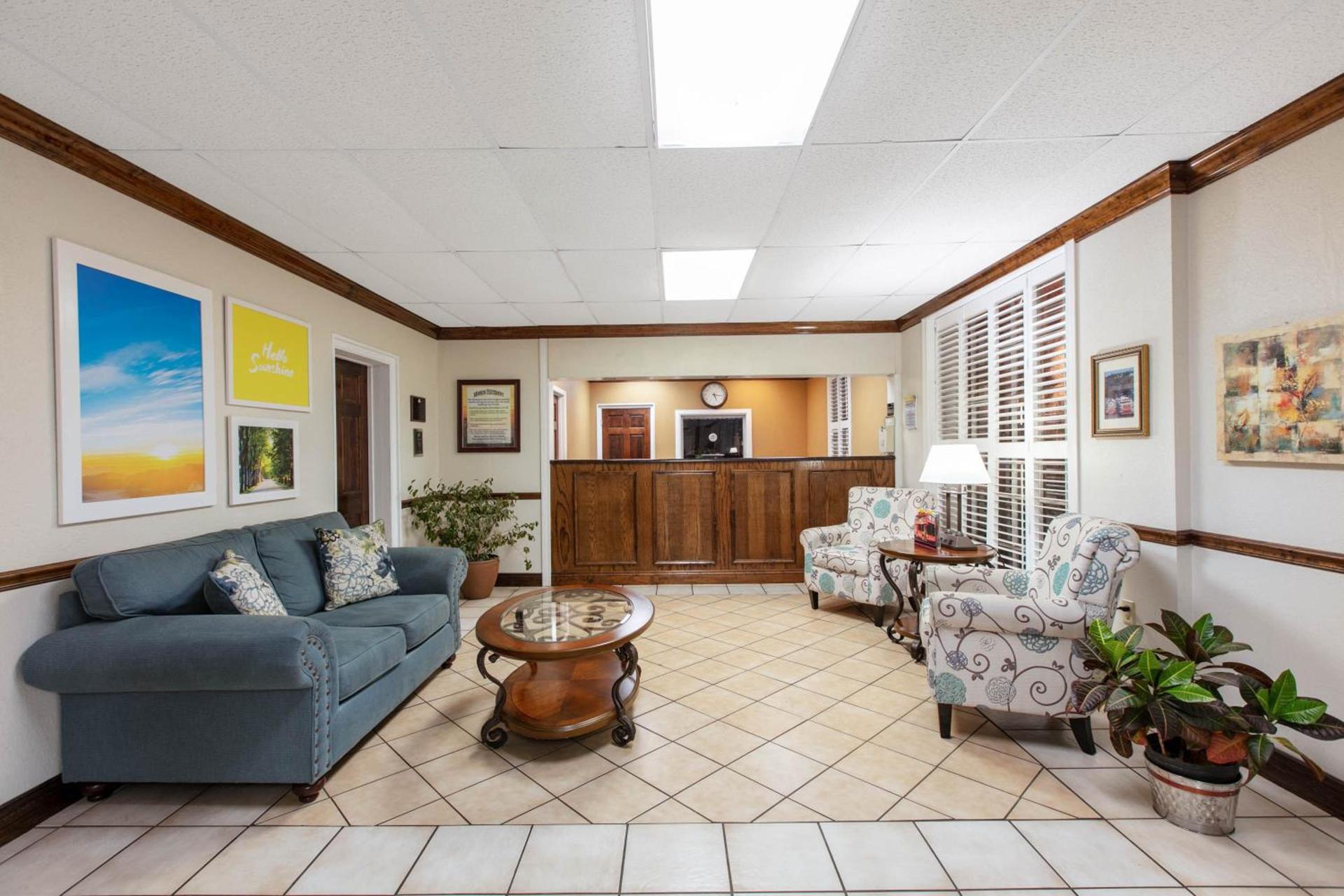 Days Inn by Wyndham Natchez photo 17