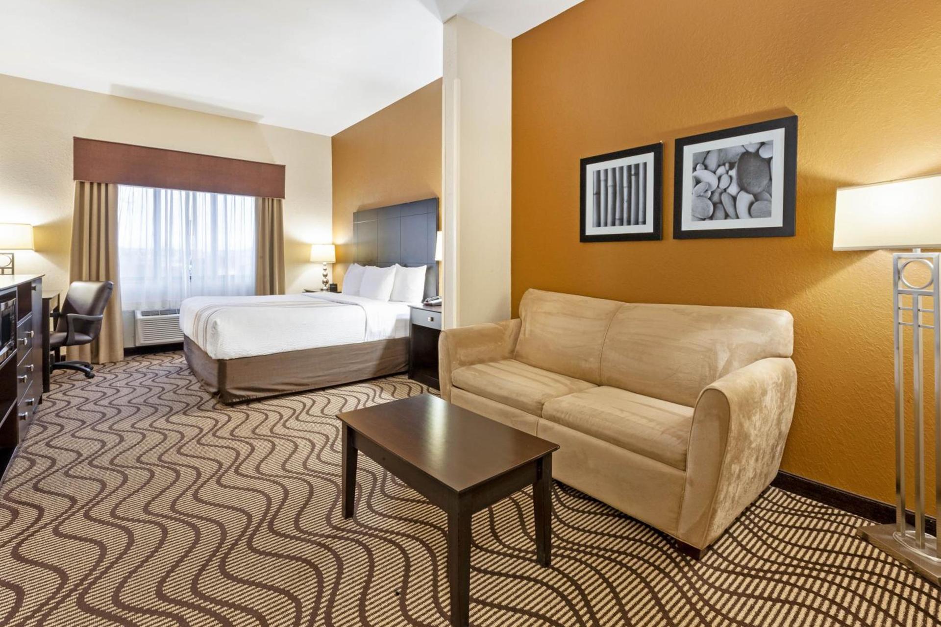 La Quinta by Wyndham South Bend photo 53