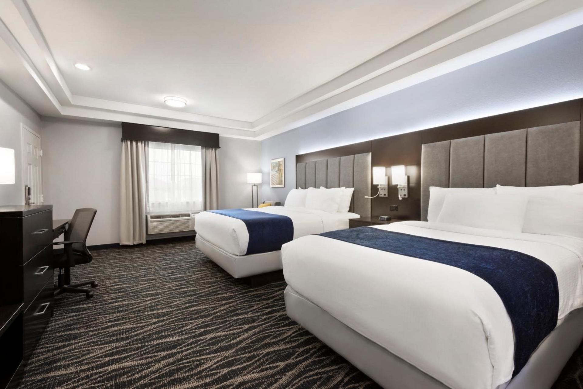 Days Inn & Suites by Wyndham Houston Hobby Airport photo 56